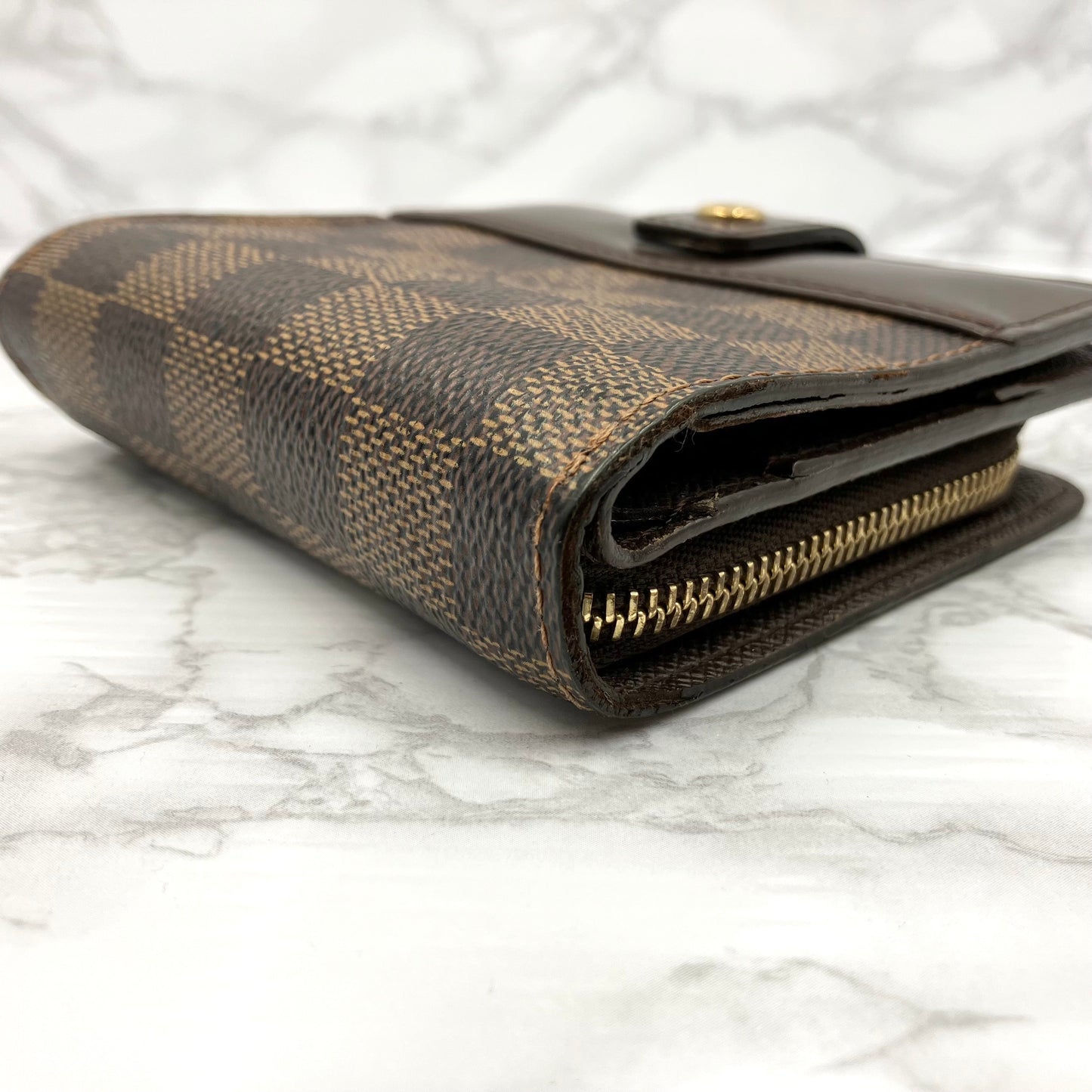 LOUIS VUITTON Damier Compact Zip