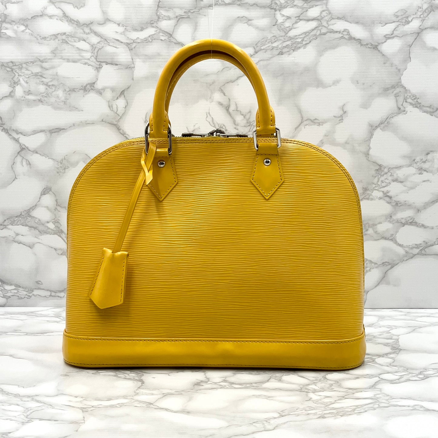 LOUIS VUITTON Epi Alma PM new model