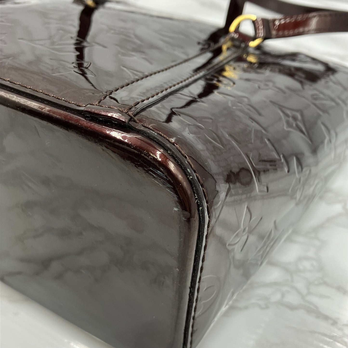 LOUIS VUITTON Vernis Avalon MM