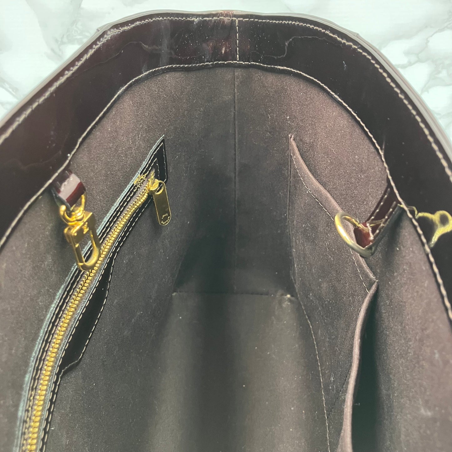 LOUIS VUITTON Vernis Avalon MM