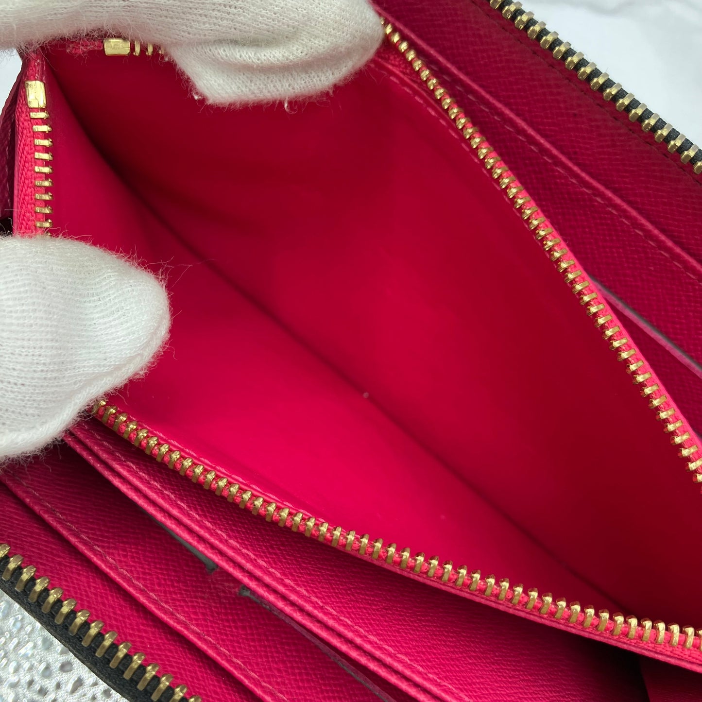 LOUIS VUITTON Multicolor Zippy