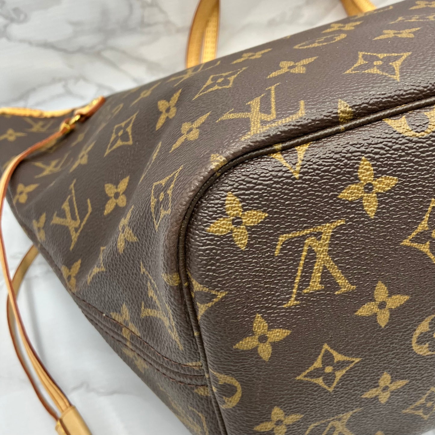 LOUIS VUITTON Monogram Neverfull MM