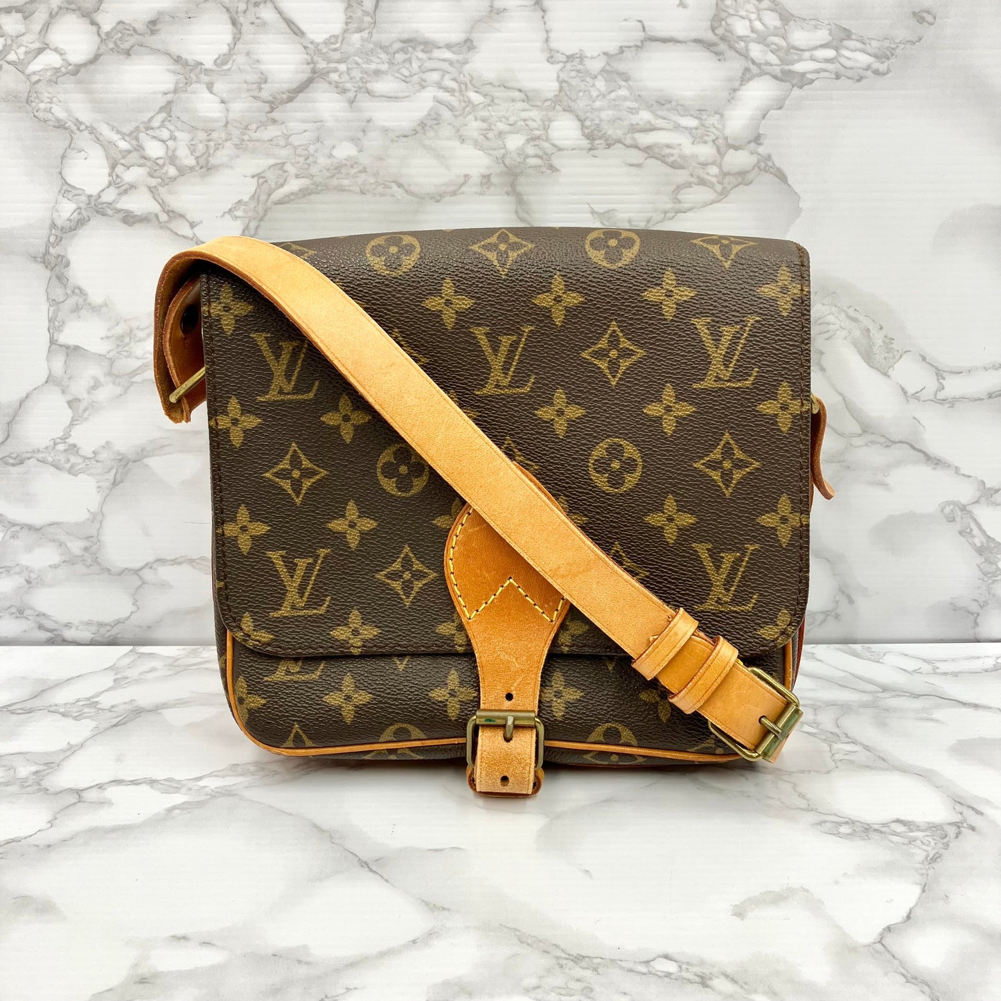 LOUIS VUITTON Monogram cartochiere