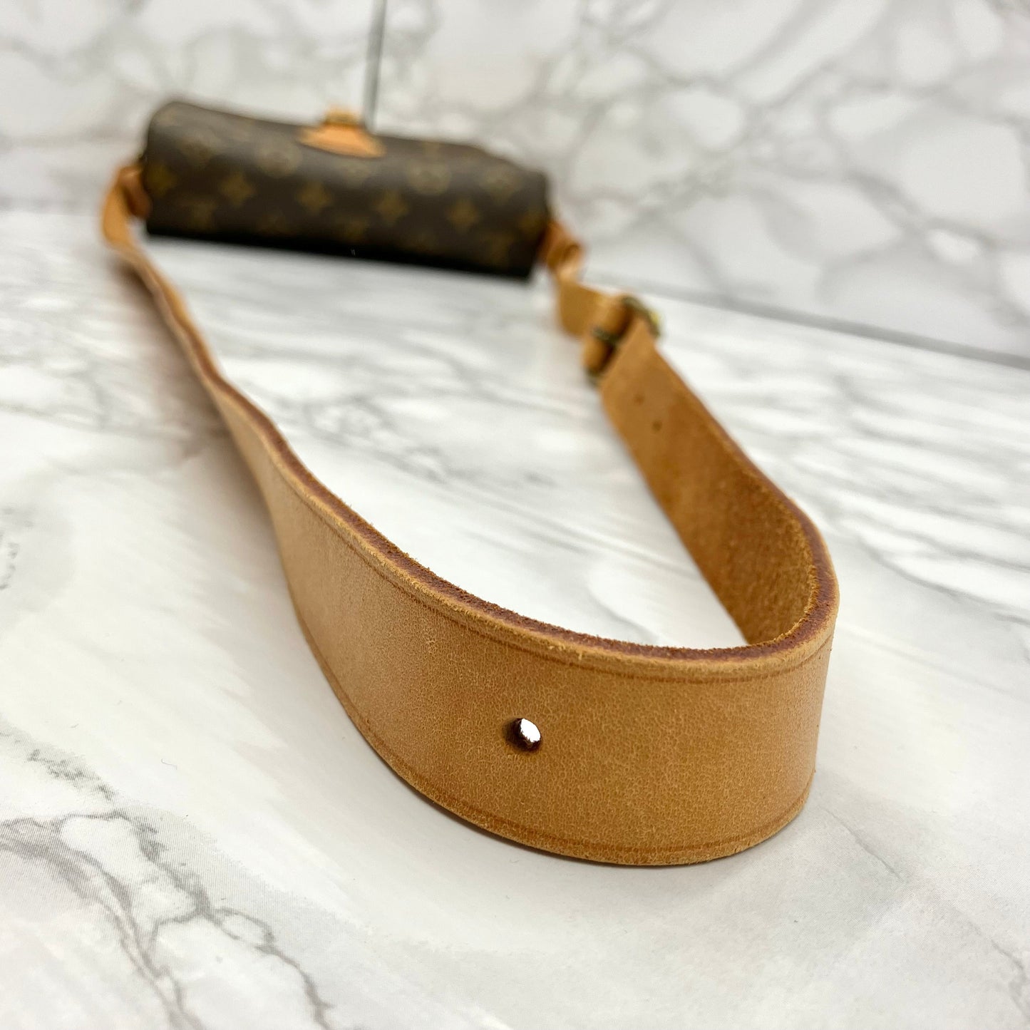 LOUIS VUITTON Monogram cartochiere