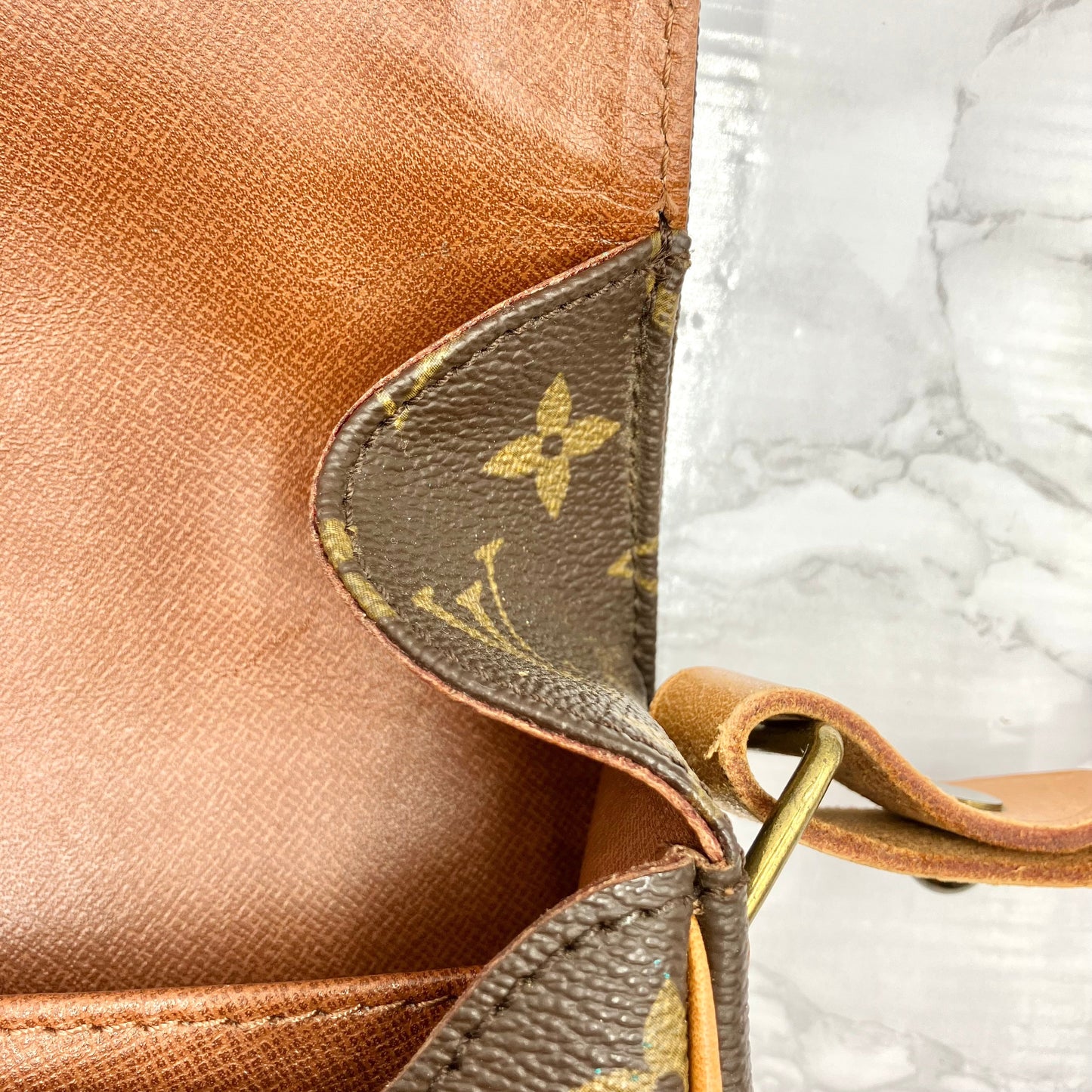LOUIS VUITTON Monogram cartochiere
