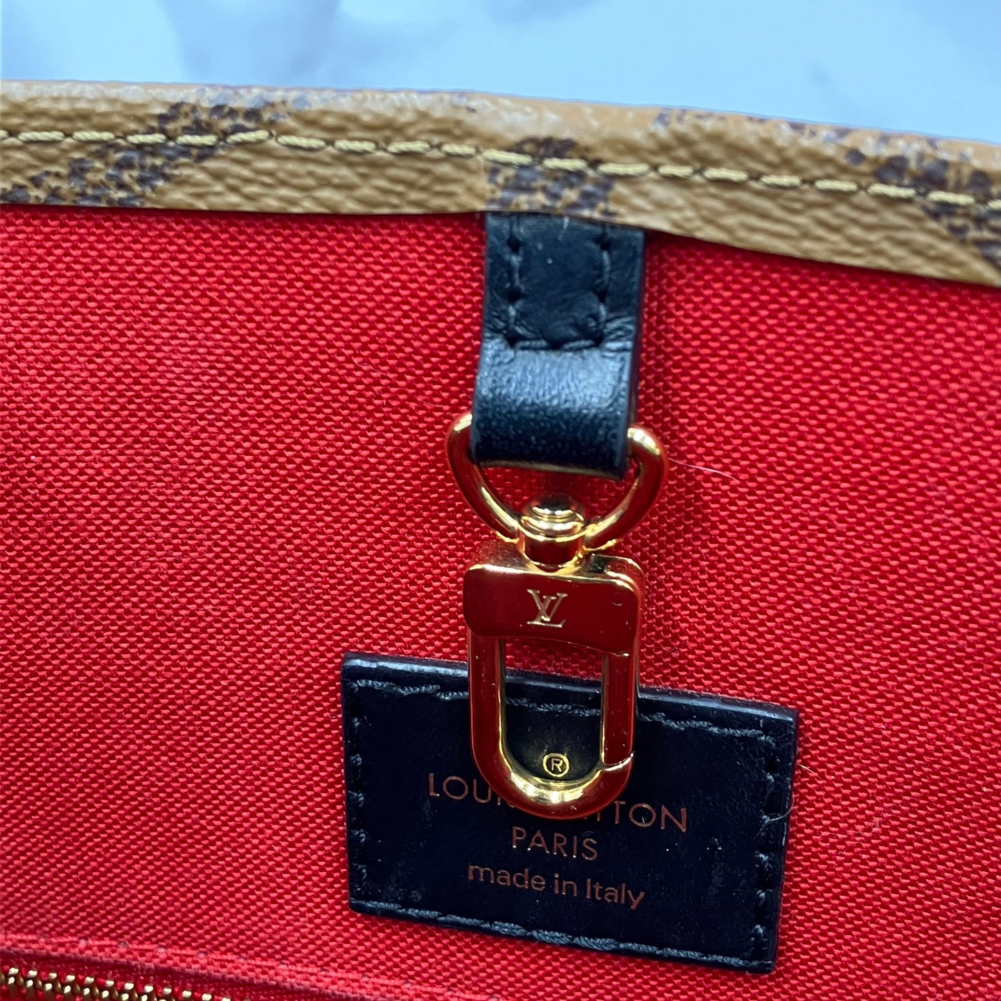 LOUIS VUITTON On The Go MM Monogram Giant Reverse
