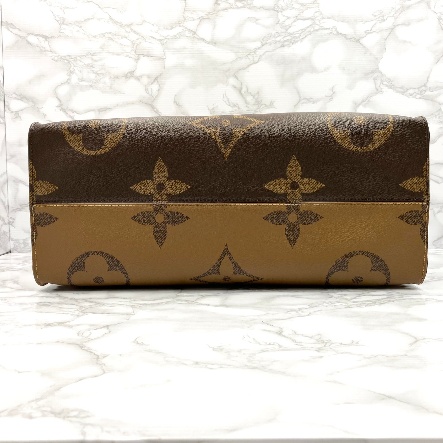 LOUIS VUITTON On The Go GM Monogram Giant Reverse