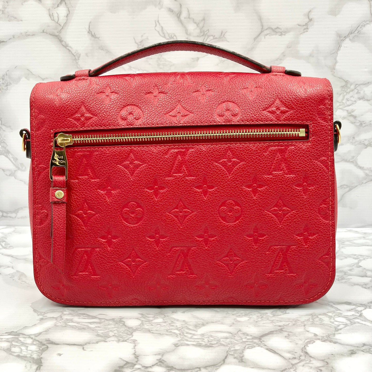 LOUIS VUITTON Amplant Metis