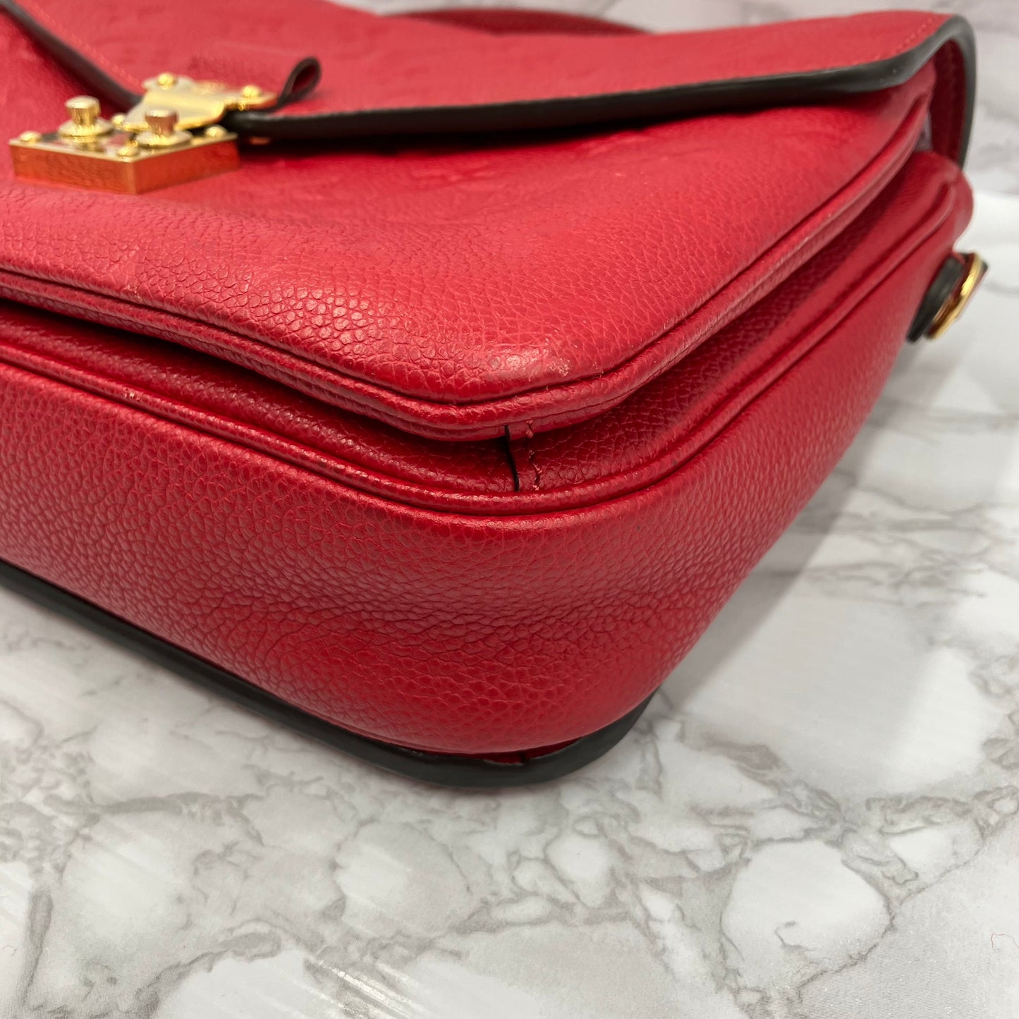 LOUIS VUITTON Amplant Metis