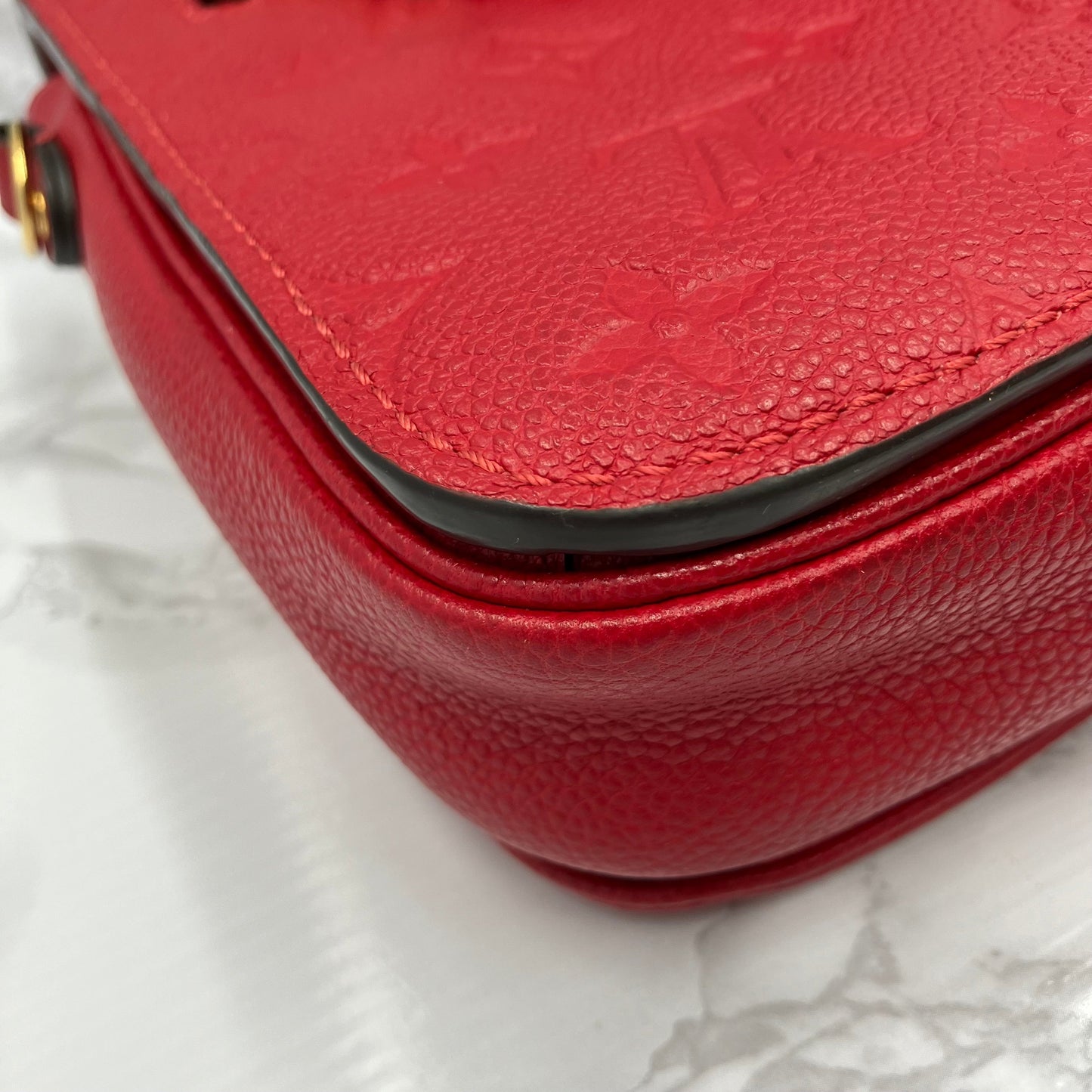 LOUIS VUITTON Amplant Metis