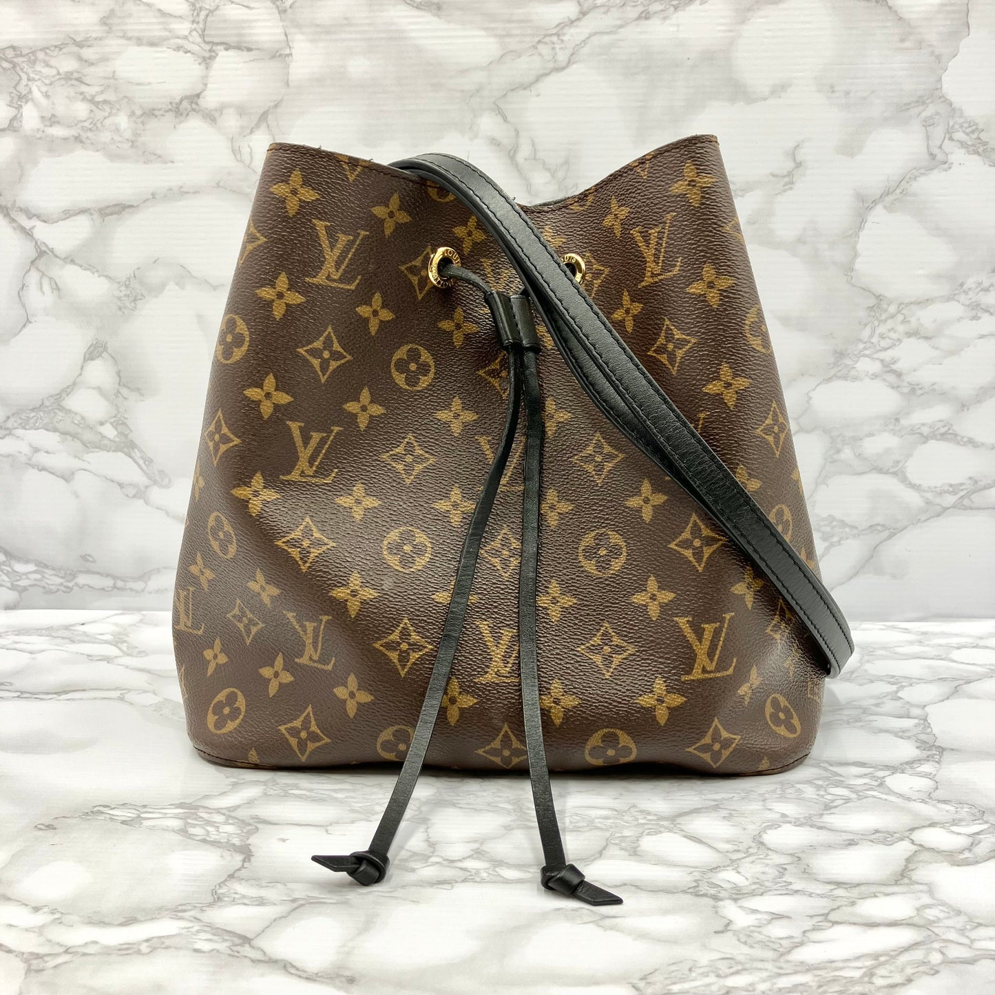 LOUIS VUITTON Monogram Neo Noe