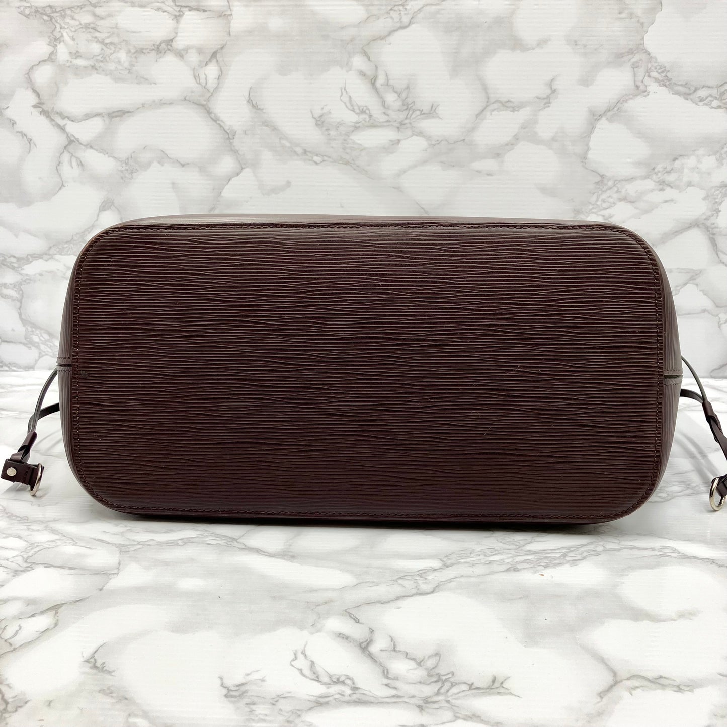 LOUIS VUITTON Epi Neverfull MM fuchsia