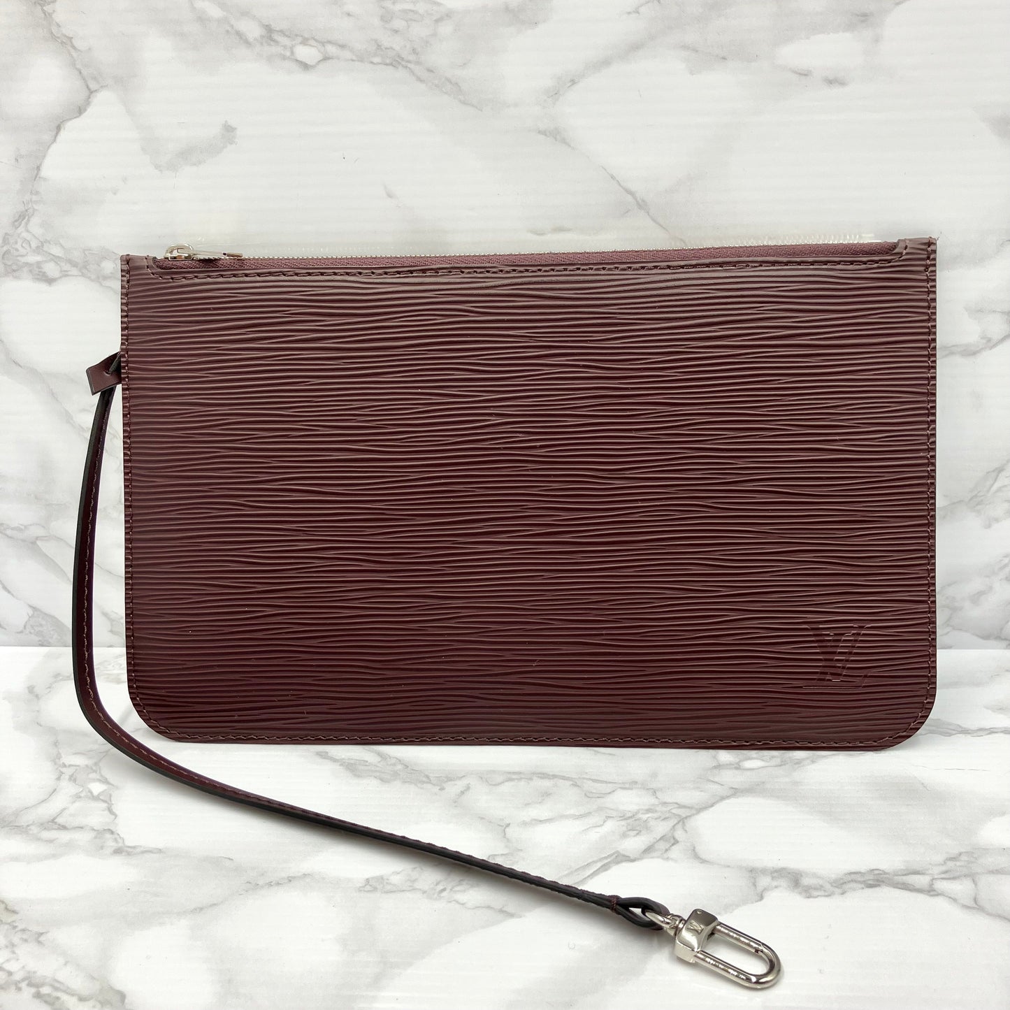 LOUIS VUITTON Epi Neverfull MM fuchsia