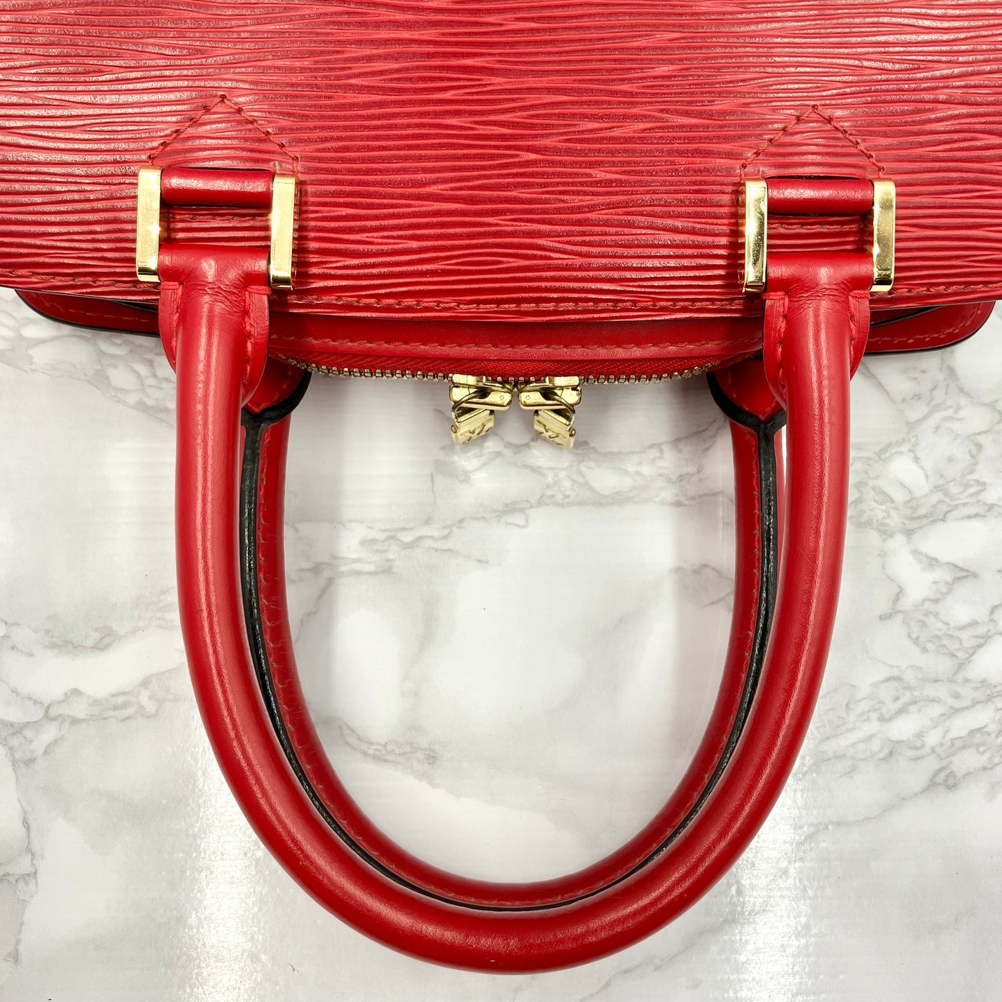 LOUIS VUITTON Epi Pont Neuf
