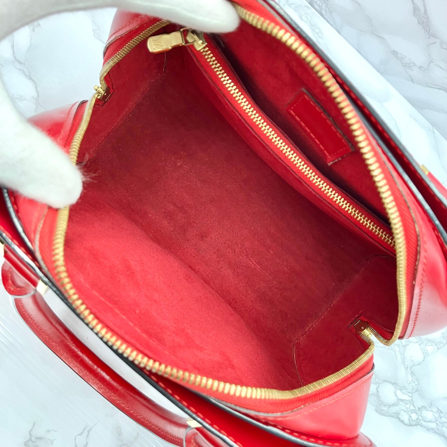 LOUIS VUITTON Epi Pont Neuf