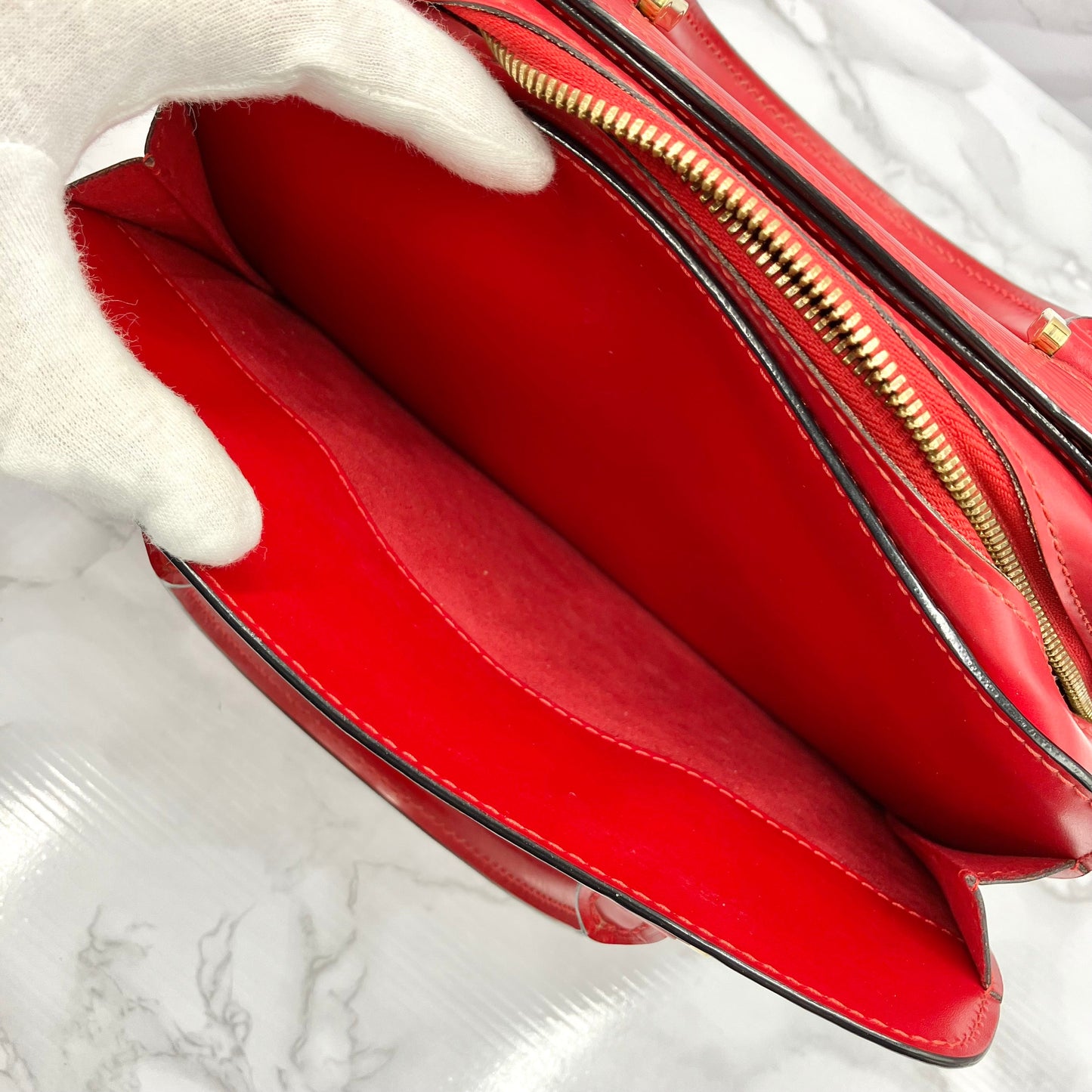 LOUIS VUITTON Epi Pont Neuf