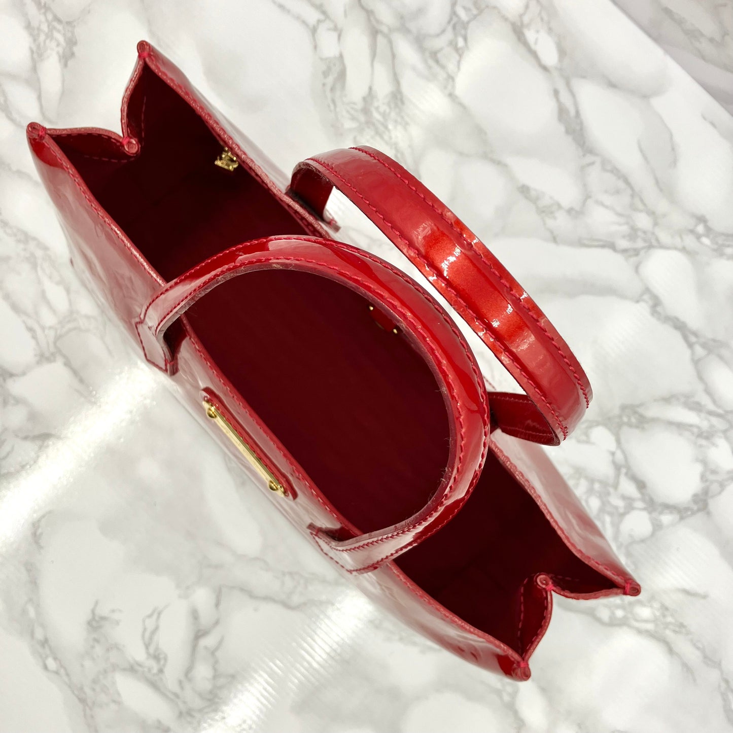 LOUIS VUITTON Vernis Wilsher PM