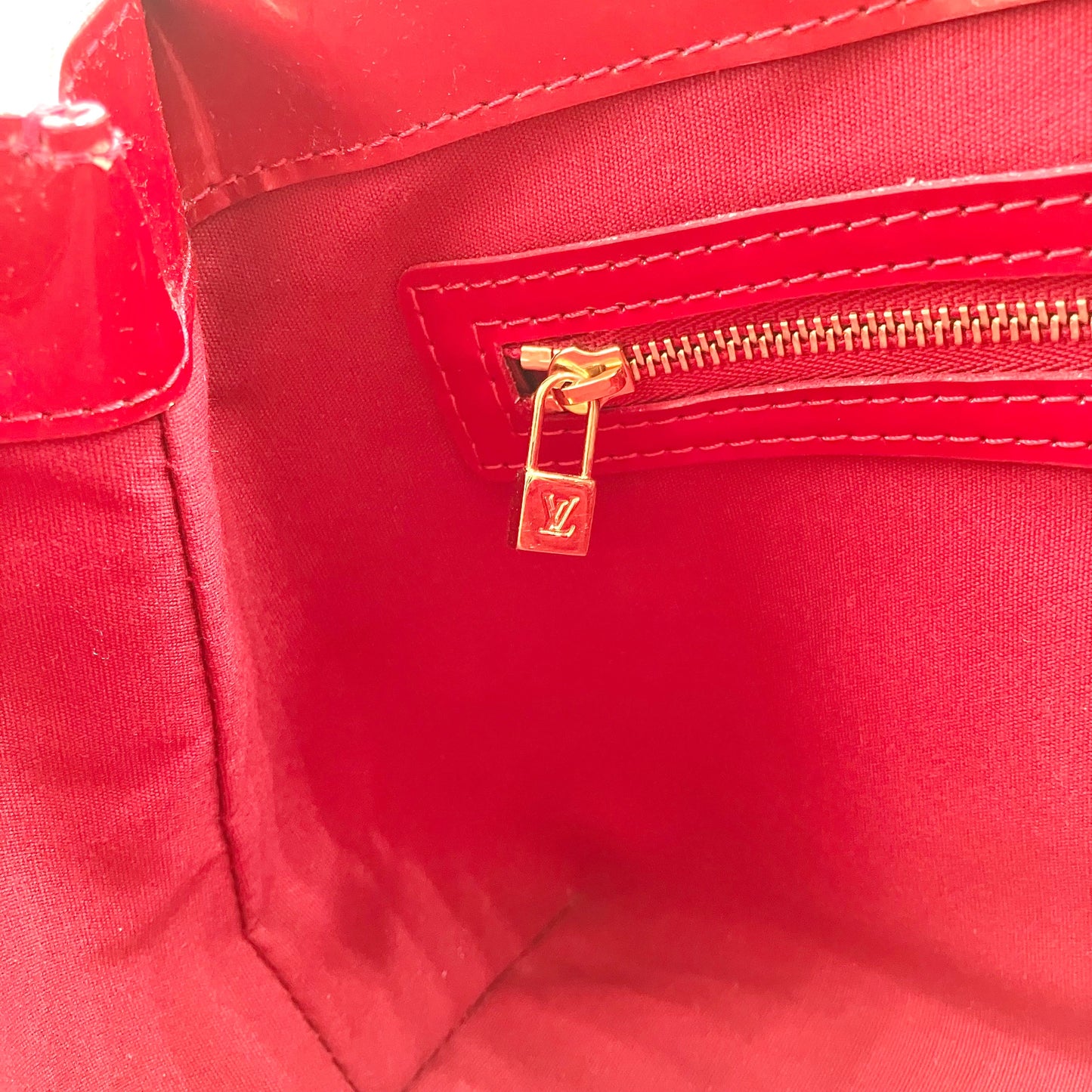LOUIS VUITTON Vernis Wilsher PM