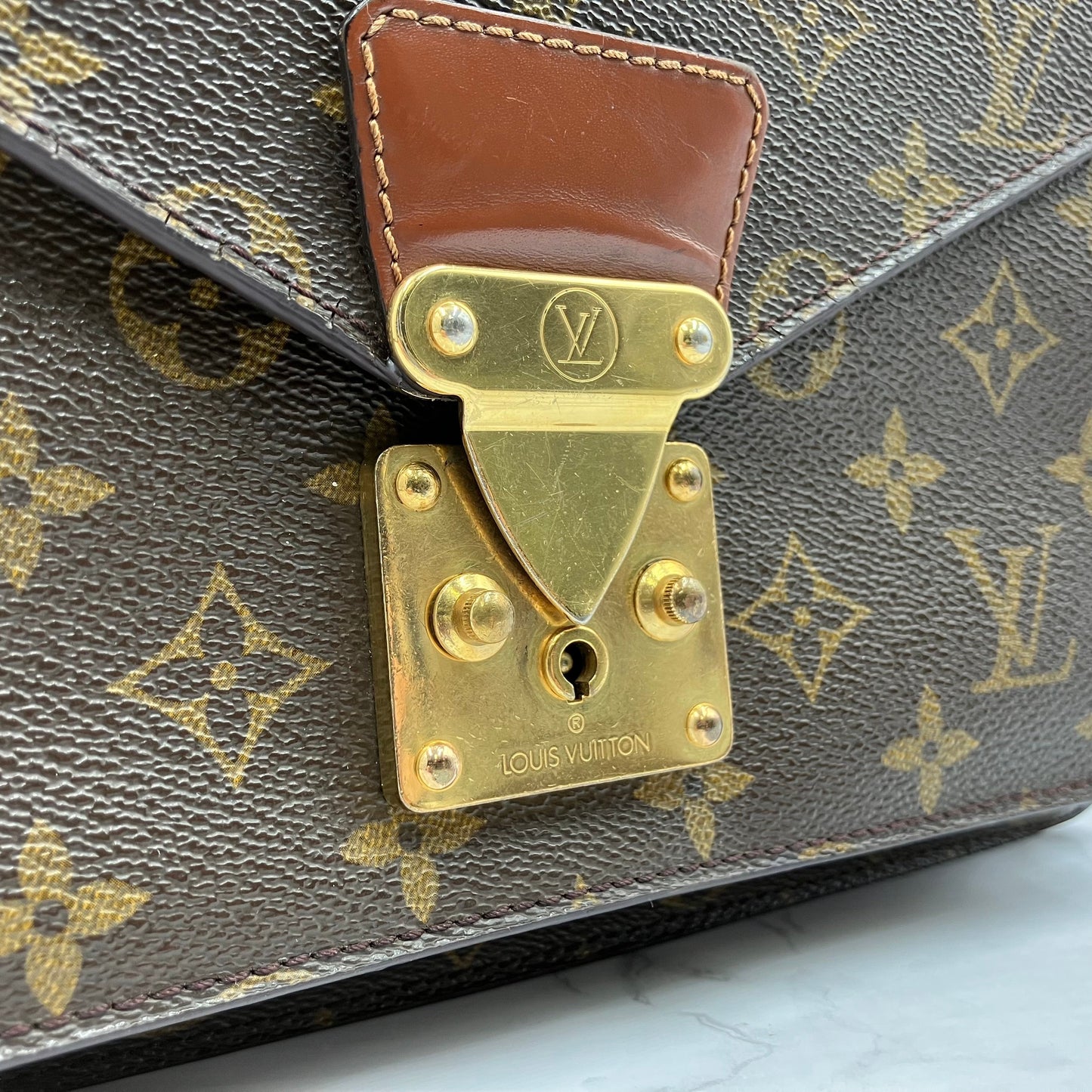 LOUIS VUITTON Monogram monceau