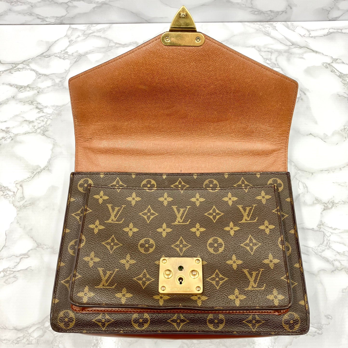 LOUIS VUITTON Monogram monceau
