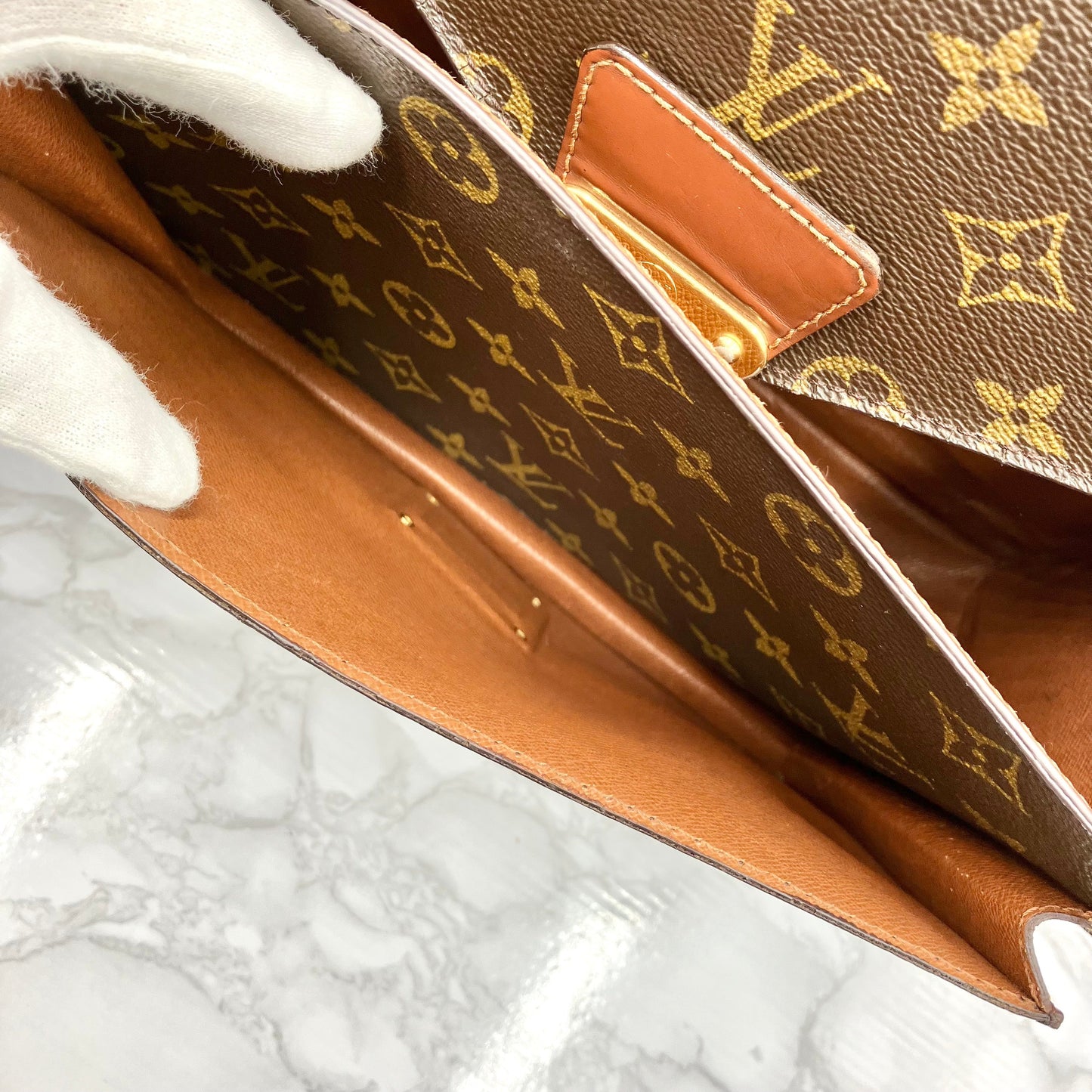 LOUIS VUITTON Monogram monceau