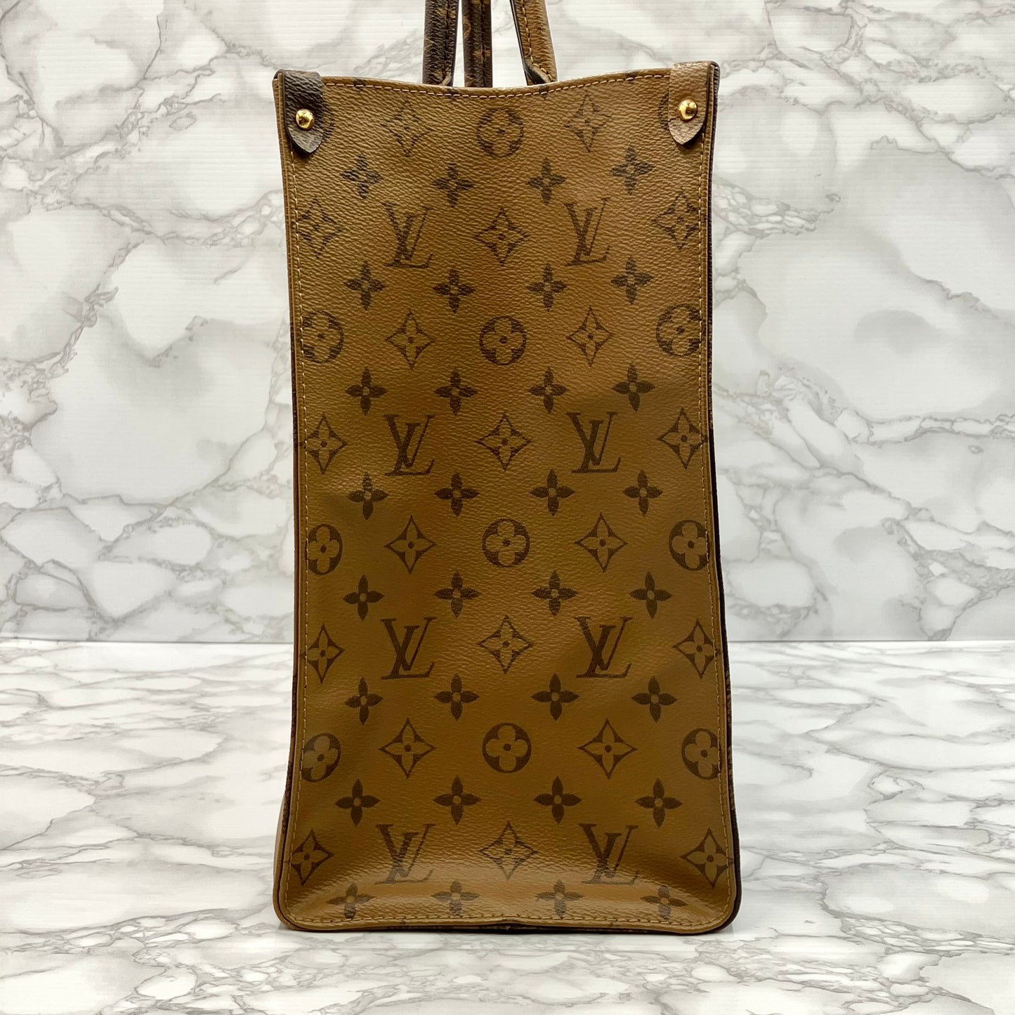 LOUIS VUITTON Giant Monogram Reverse ON THE GO GM
