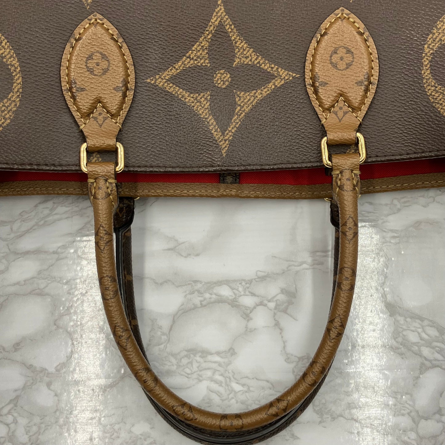 LOUIS VUITTON Giant Monogram Reverse ON THE GO GM