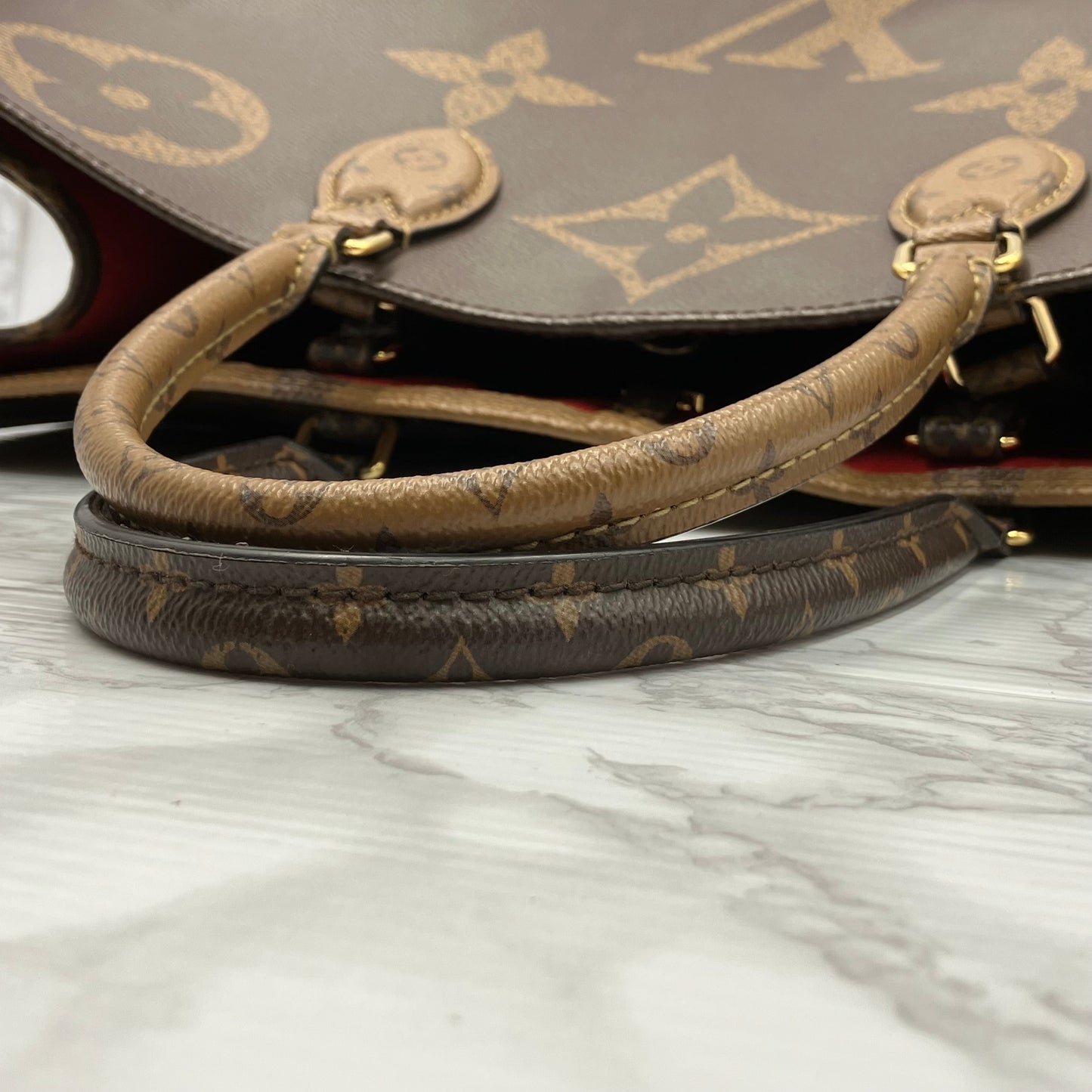 LOUIS VUITTON Giant Monogram Reverse ON THE GO GM