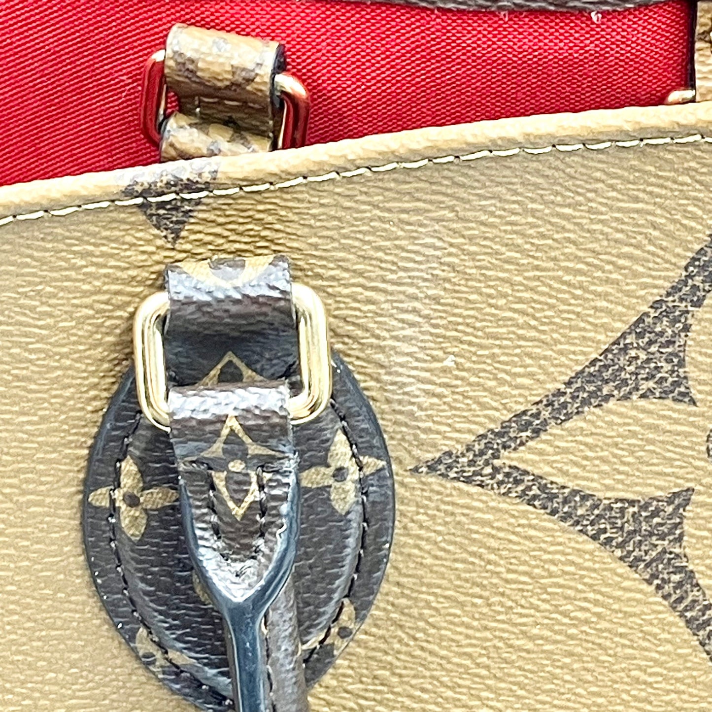 LOUIS VUITTON Giant Monogram Reverse ON THE GO GM