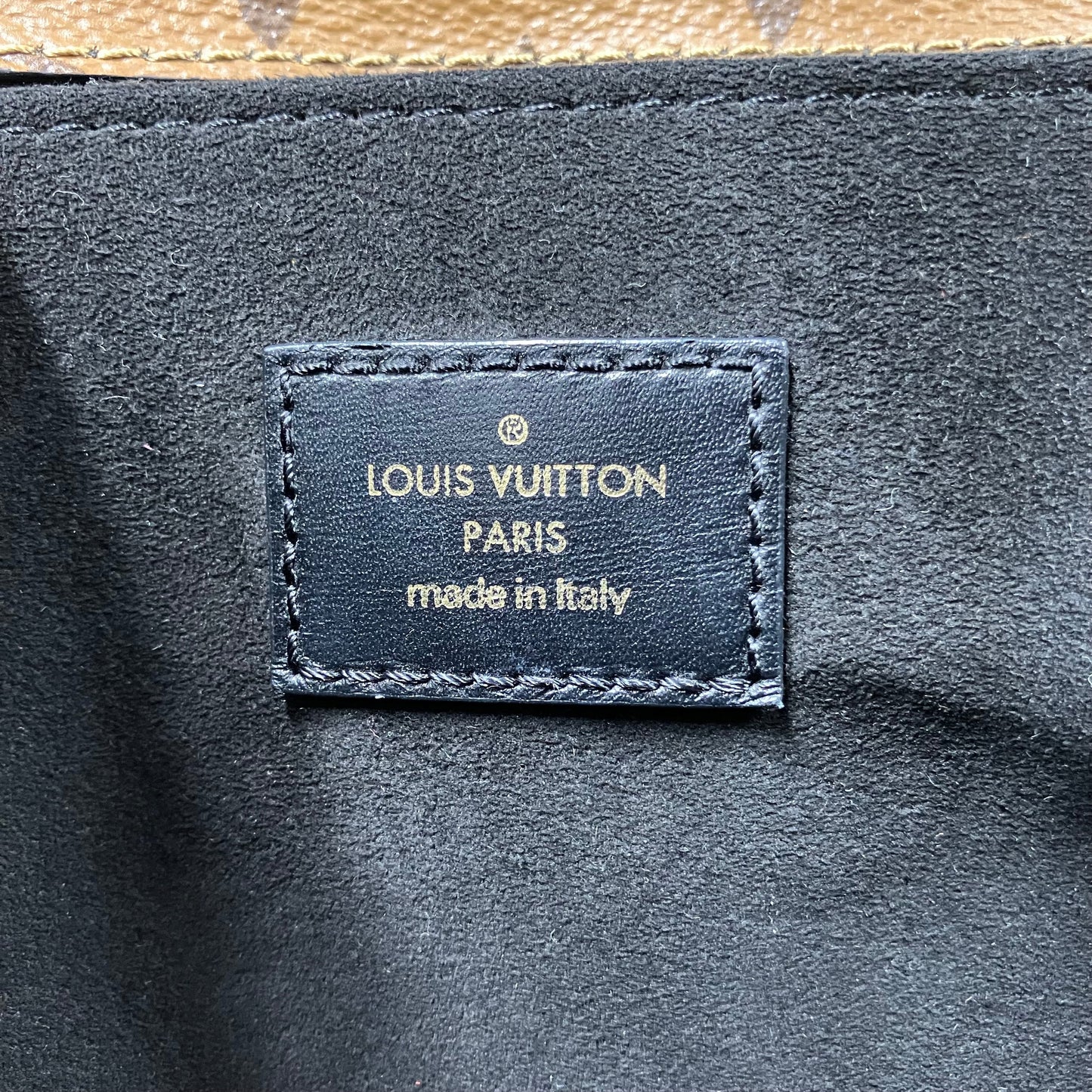 LOUIS VUITTON Monogram Reverse Metis