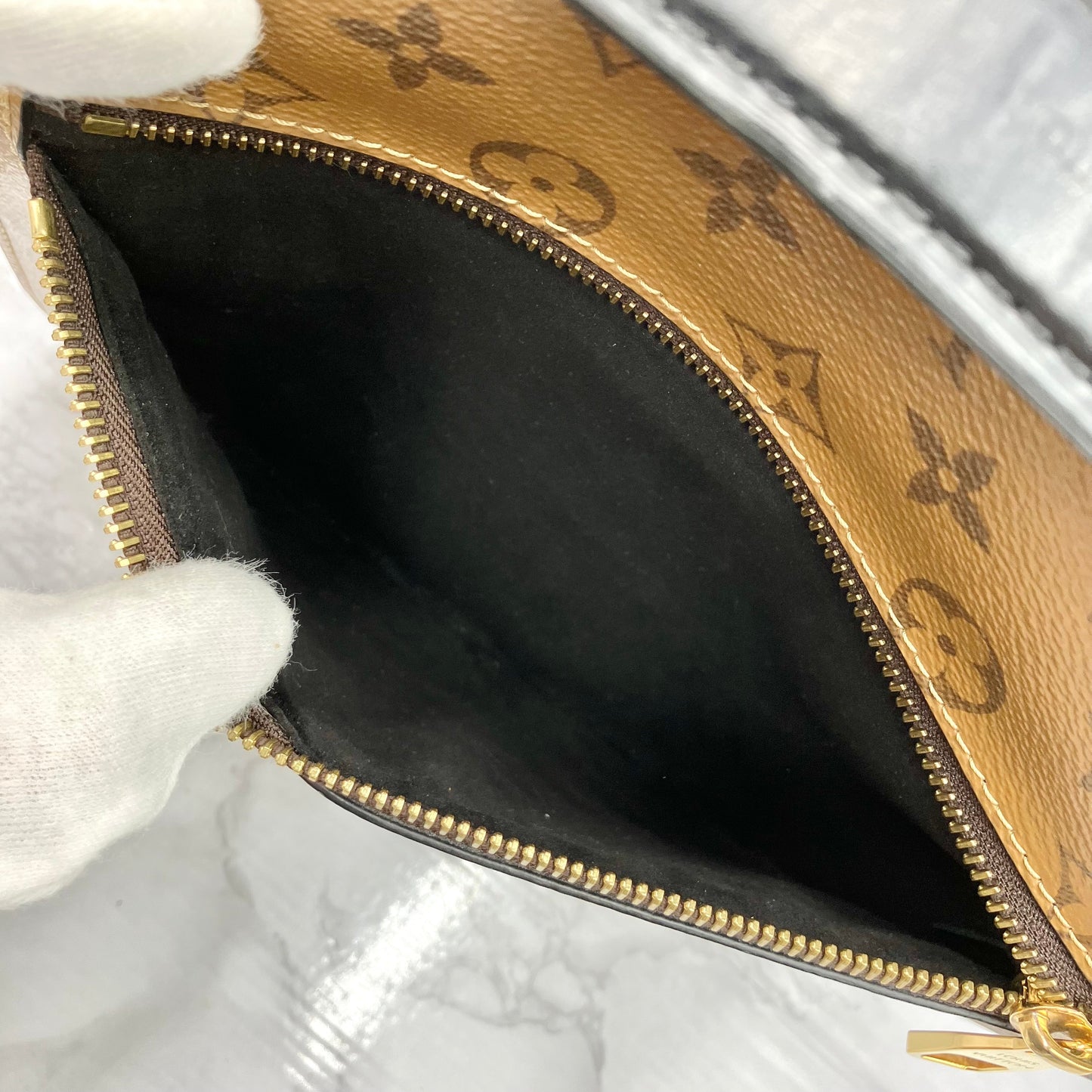 LOUIS VUITTON Monogram Reverse Metis