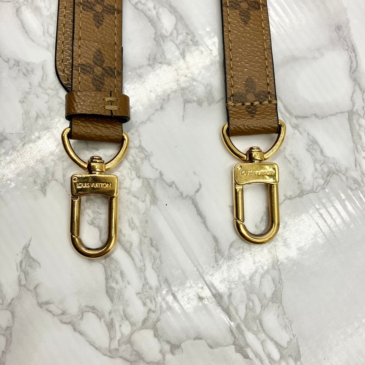 LOUIS VUITTON Monogram Reverse Metis