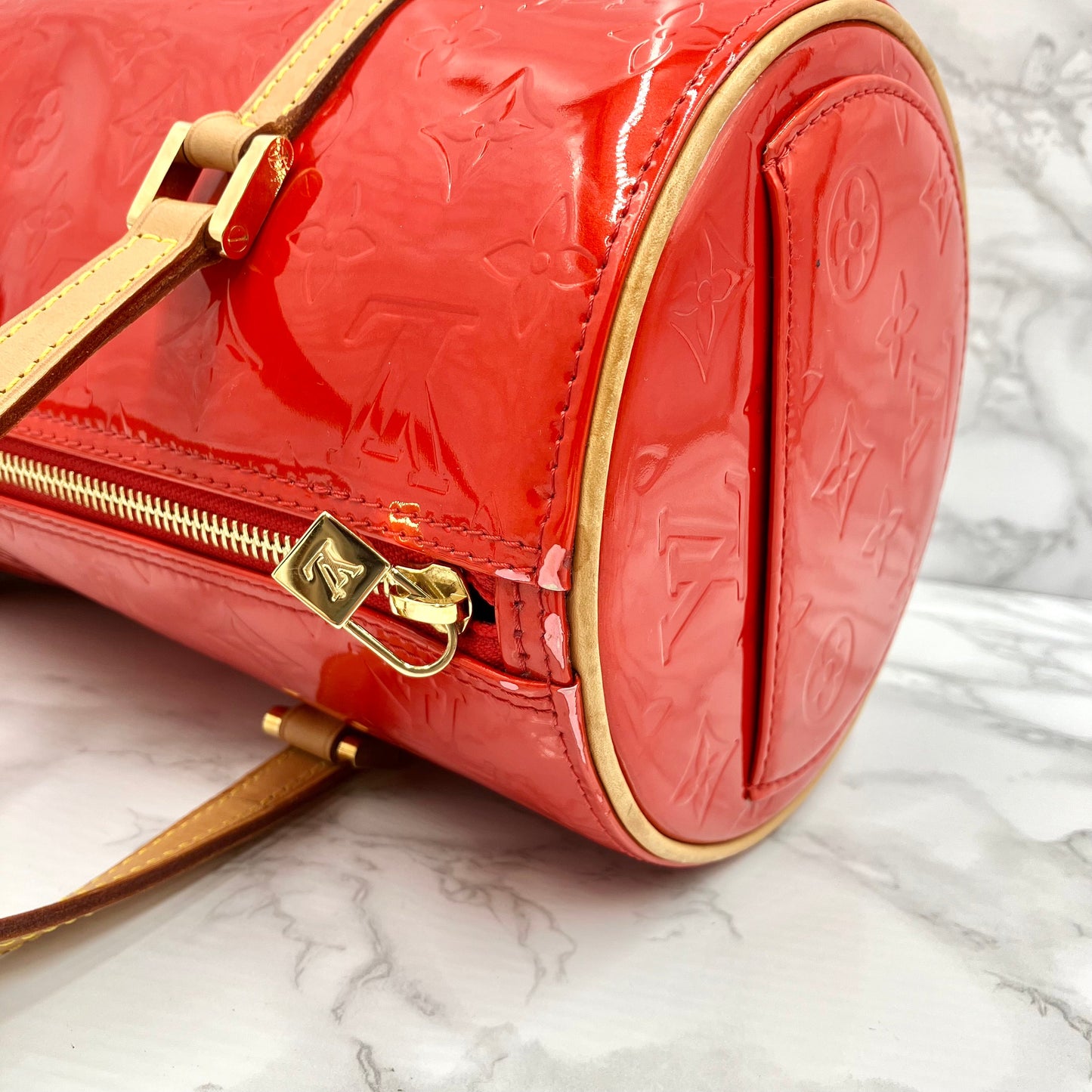 LOUIS VUITTON Vernis Papillon