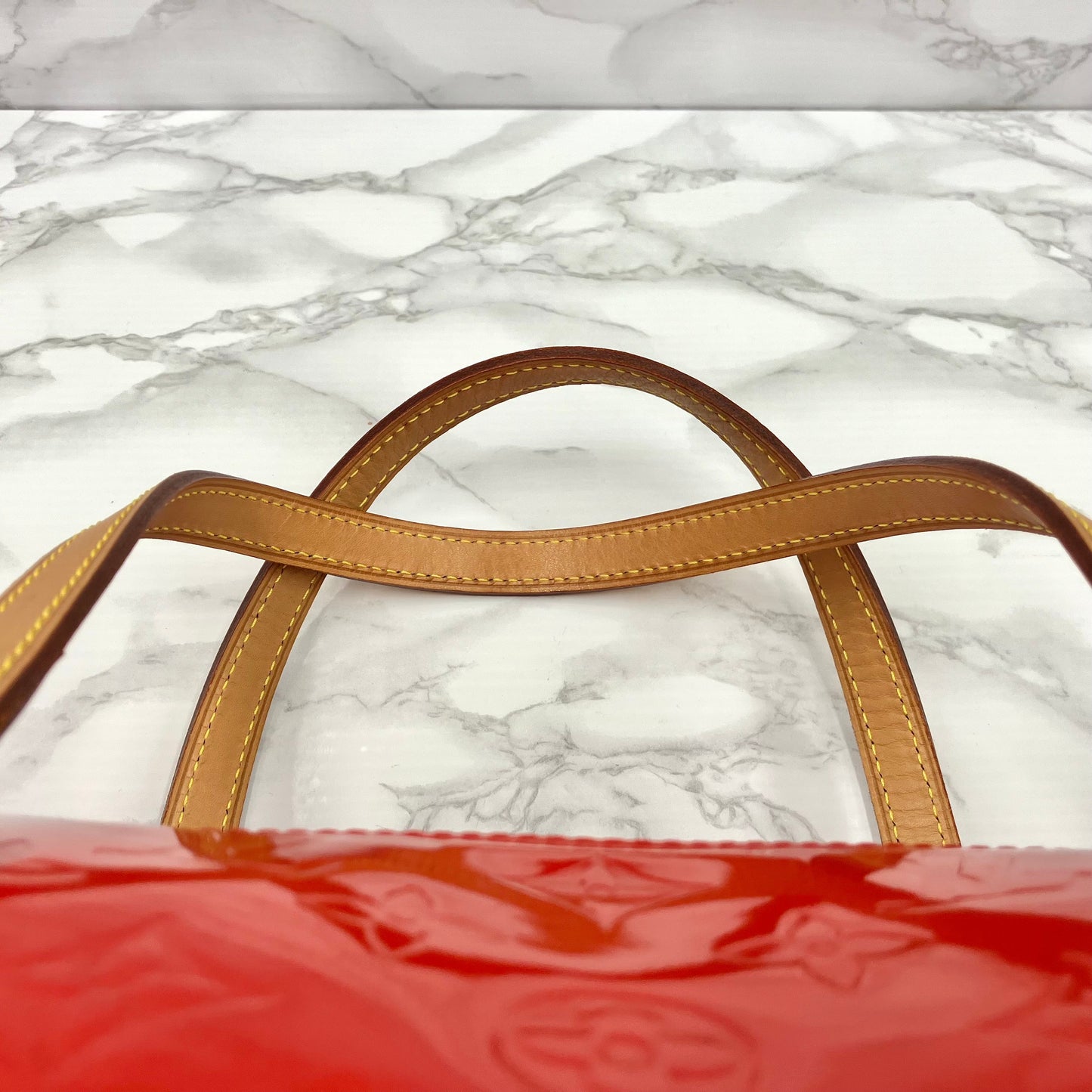 LOUIS VUITTON Vernis Papillon