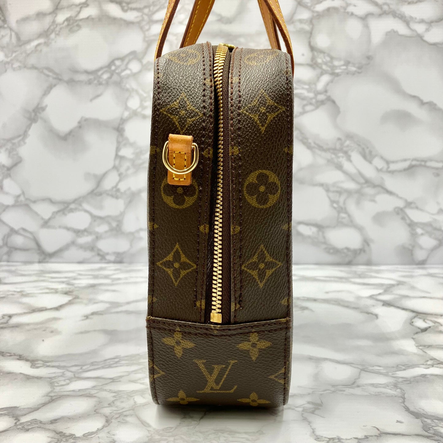 LOUIS VUITTON Monogram spontini