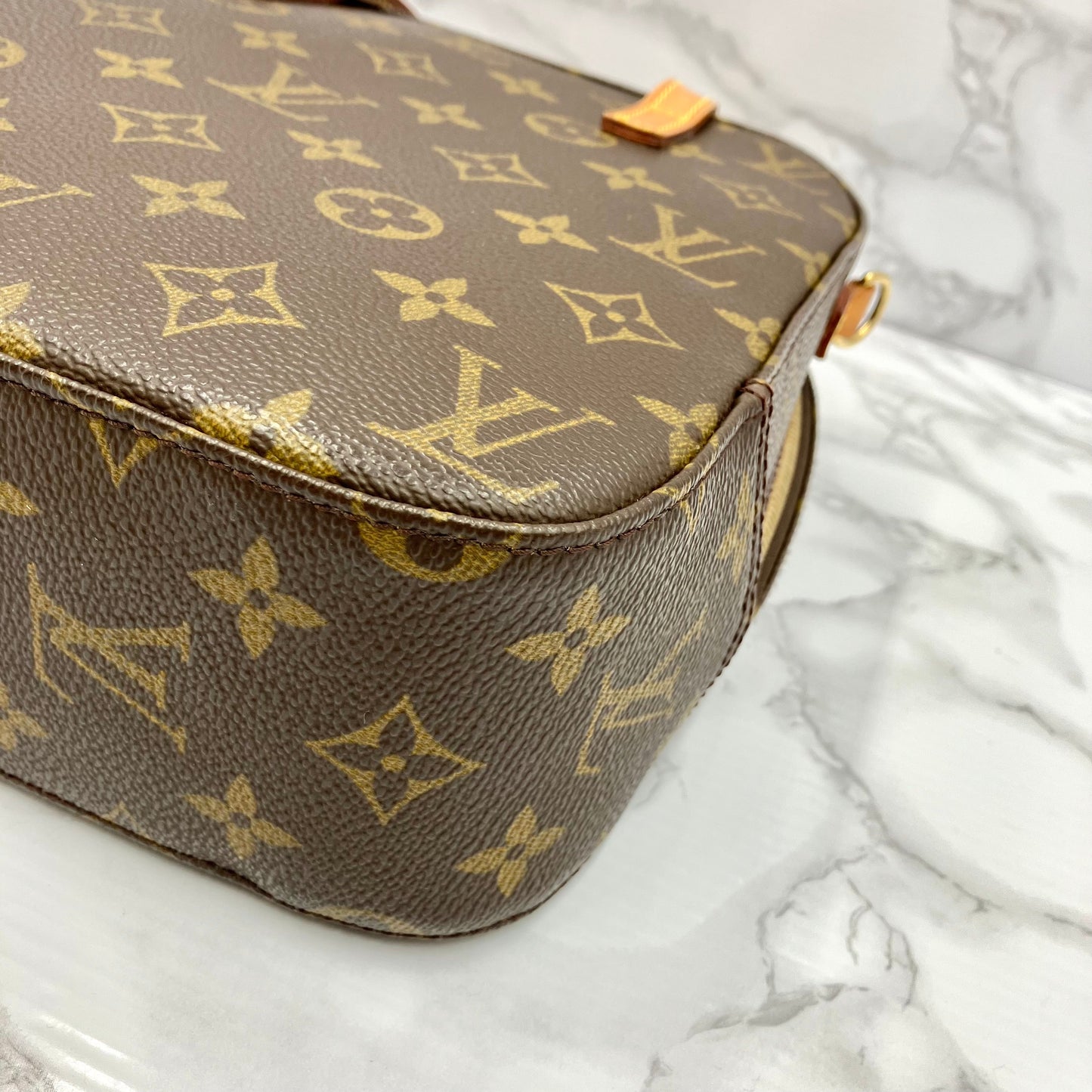 LOUIS VUITTON Monogram spontini