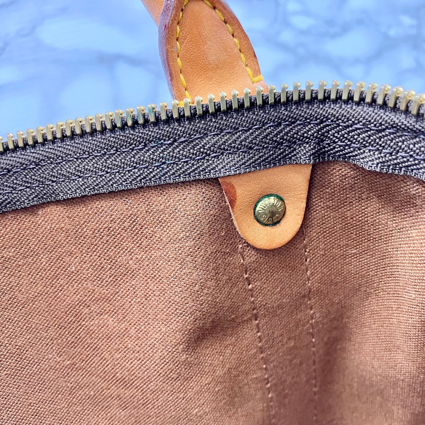LOUIS VUITTON Keepall 50 Bandoliere