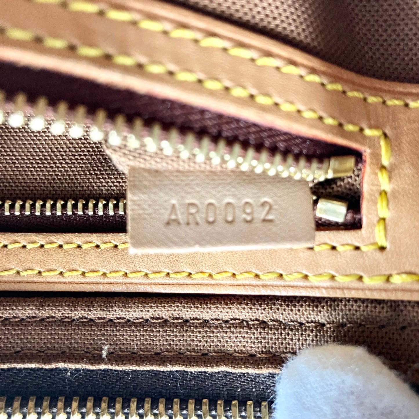 LOUIS VUITTON Monogram Trotter