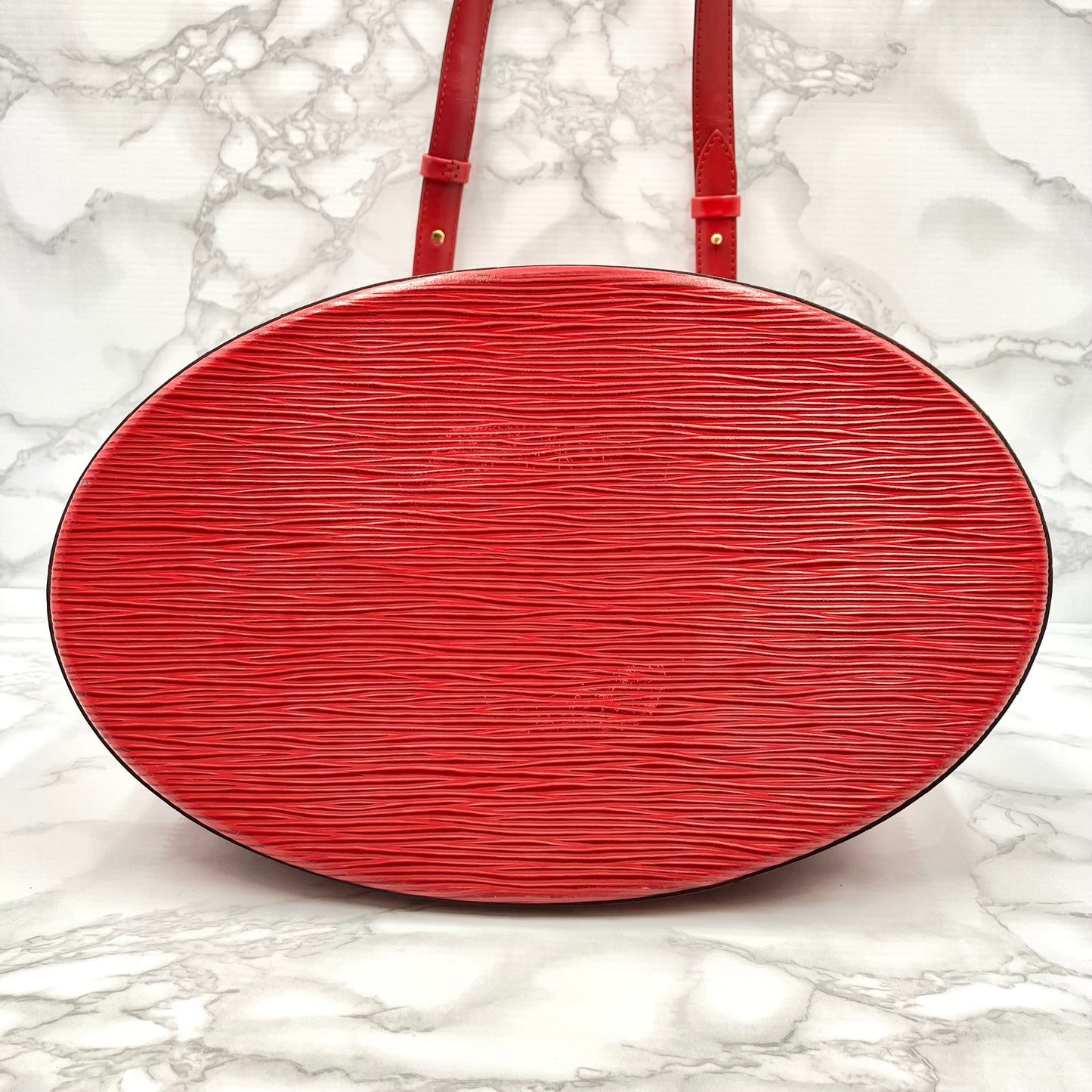 LOUIS VUITTON Epi Cluny