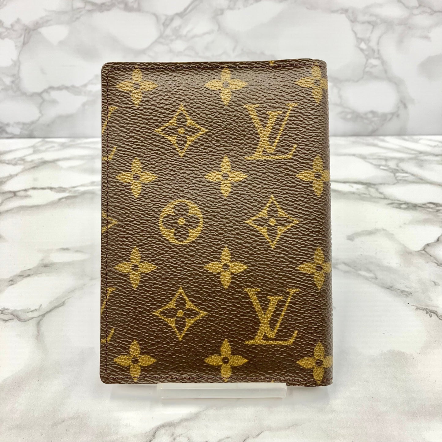 LOUIS VUITTON Monogram passport case