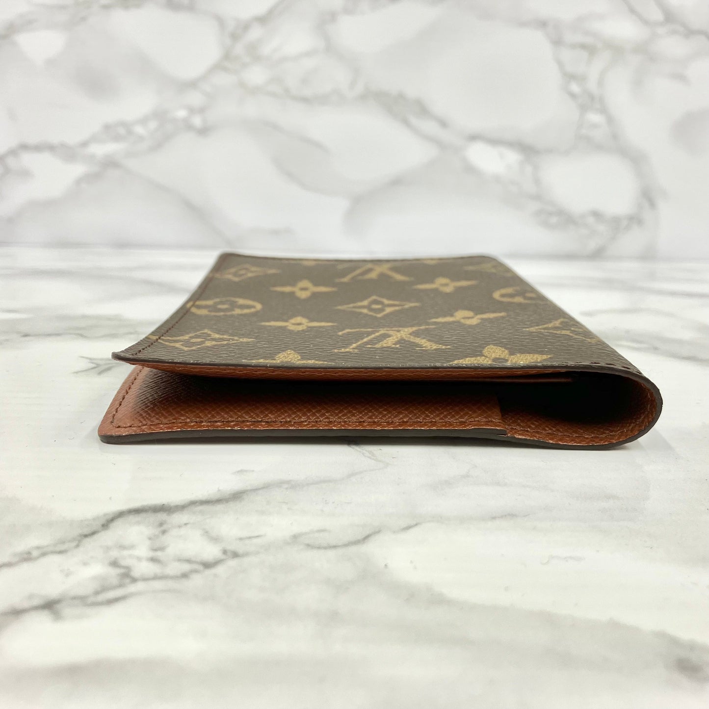 LOUIS VUITTON Monogram passport case
