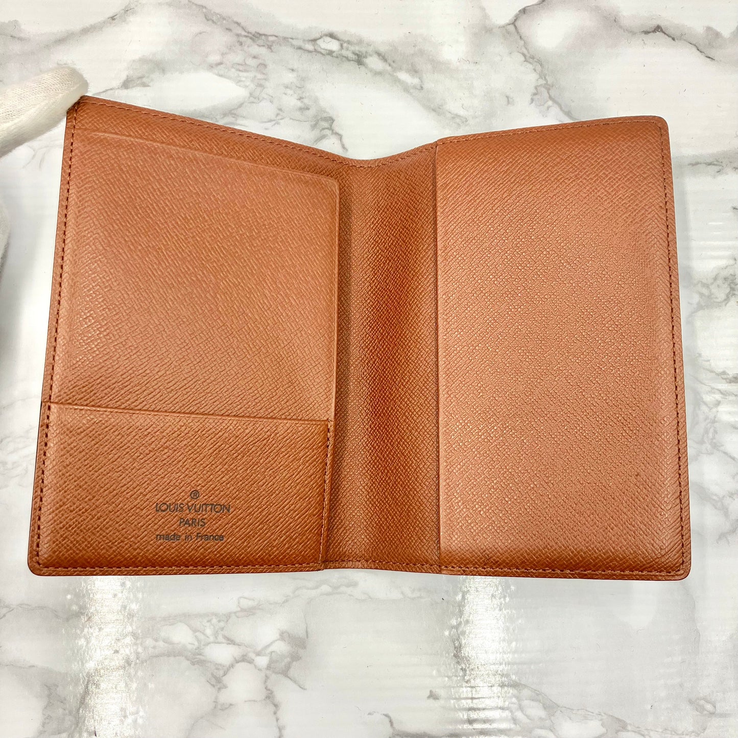 LOUIS VUITTON Monogram passport case