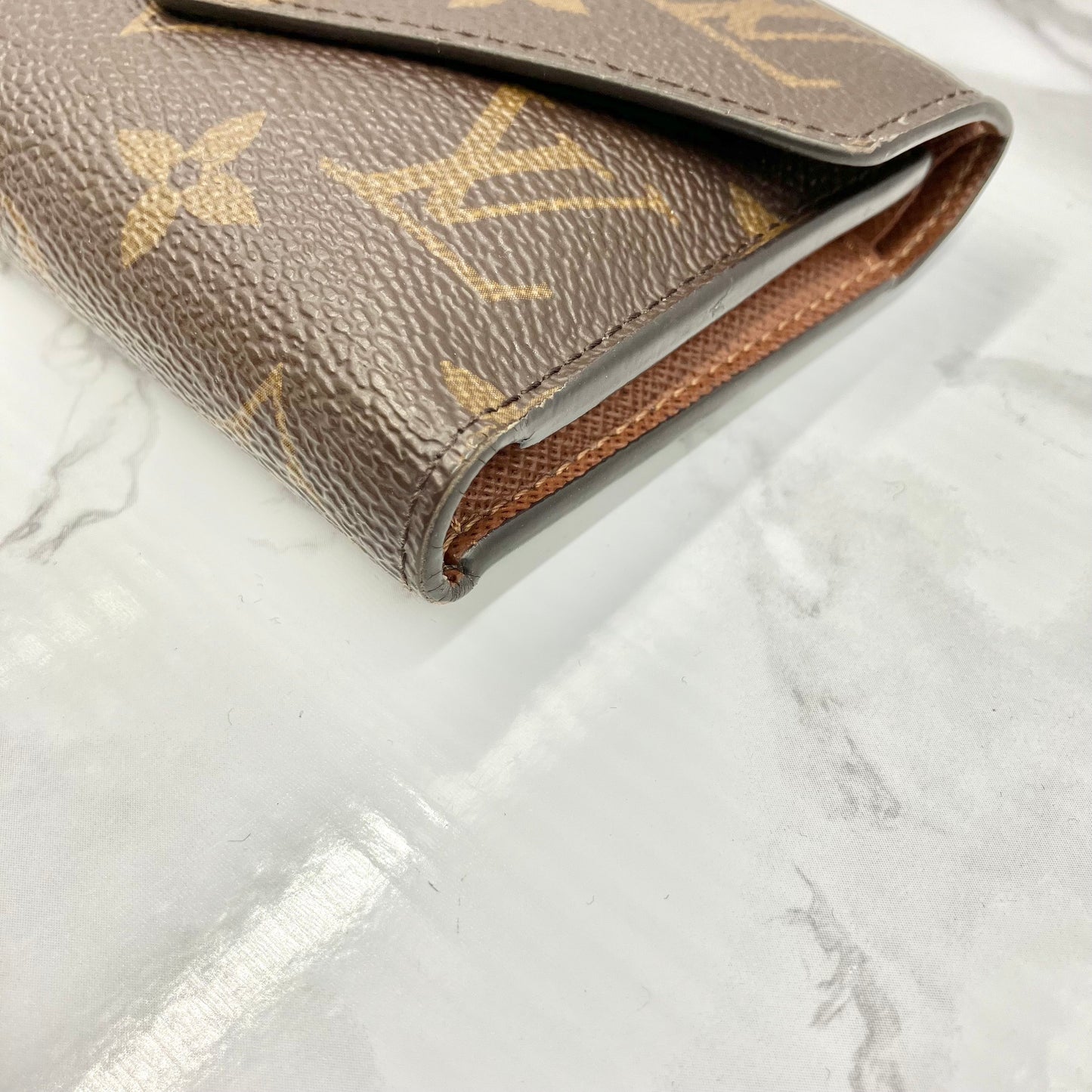 LOUIS VUITTON Monogram Victorine