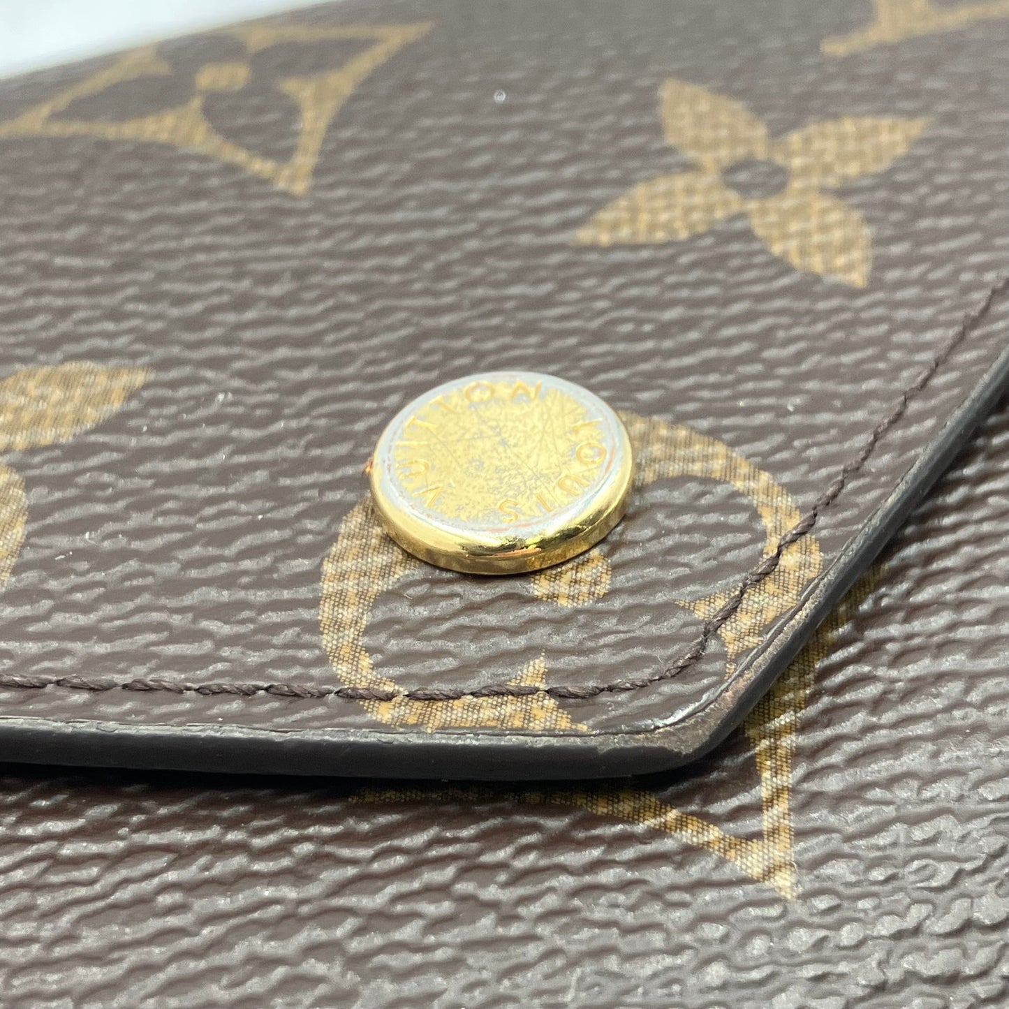 LOUIS VUITTON Monogram Victorine