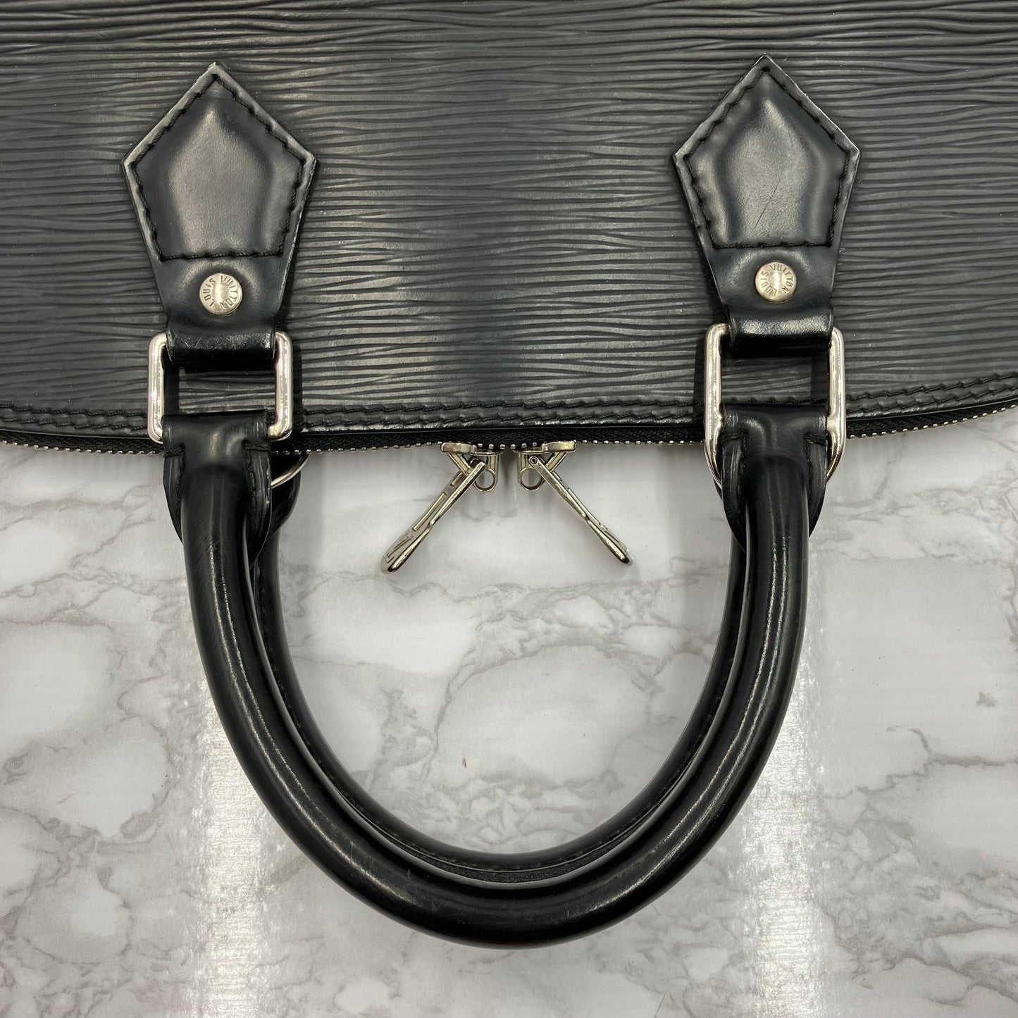 LOUIS VUITTON EPi Alma PM