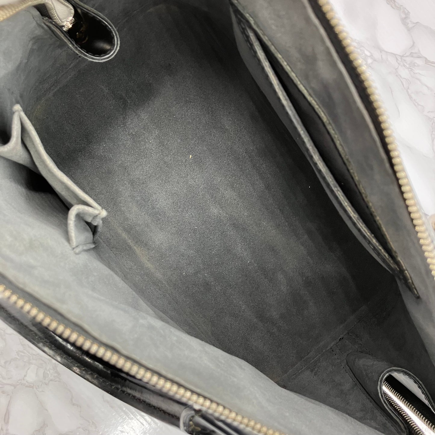 LOUIS VUITTON EPi Alma PM