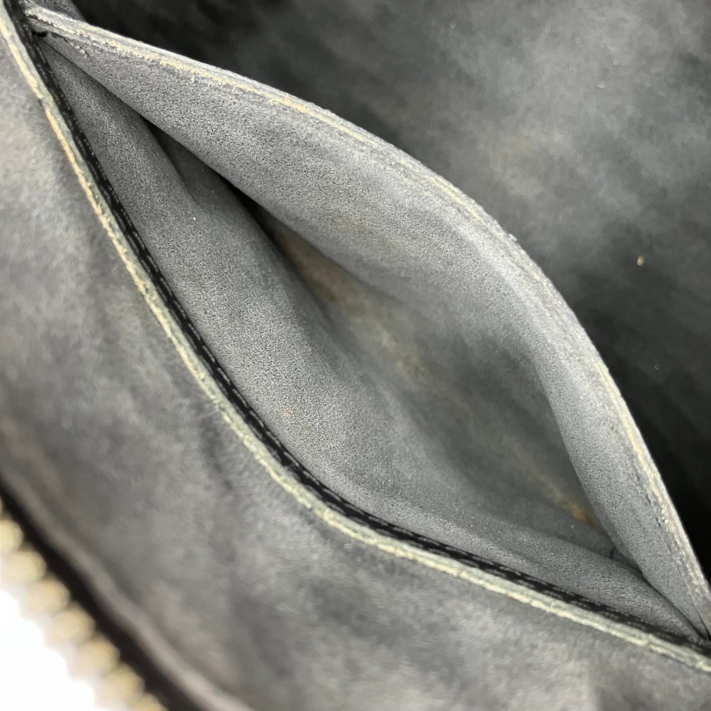 LOUIS VUITTON EPi Alma PM