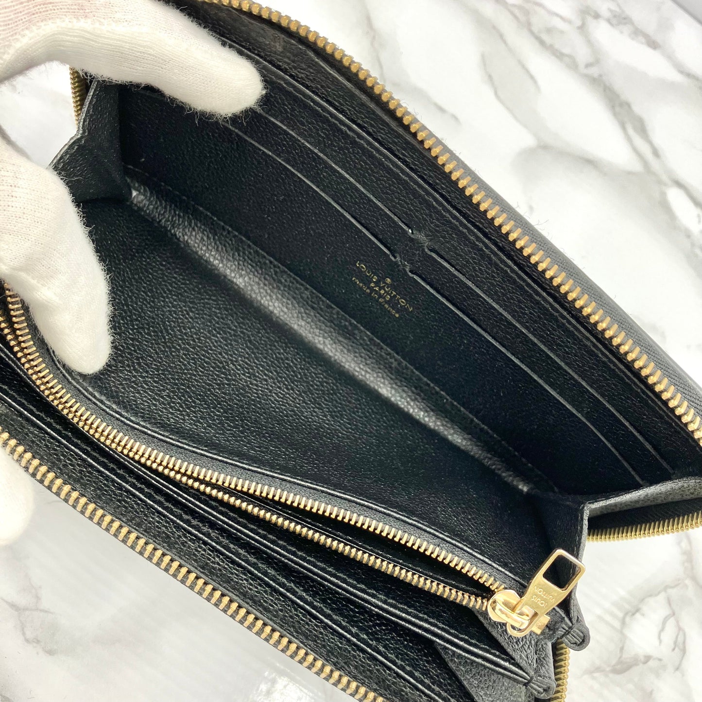 LOUIS VUITTON Amplant Zippy