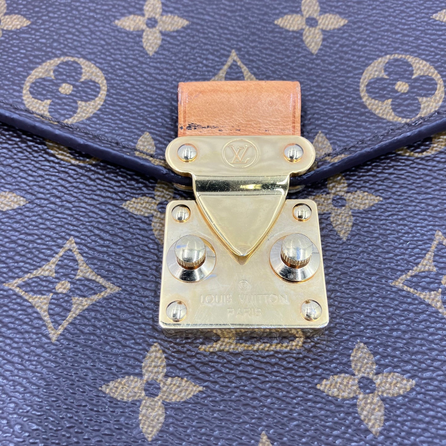 LOUIS VUITTON Monogram Metis