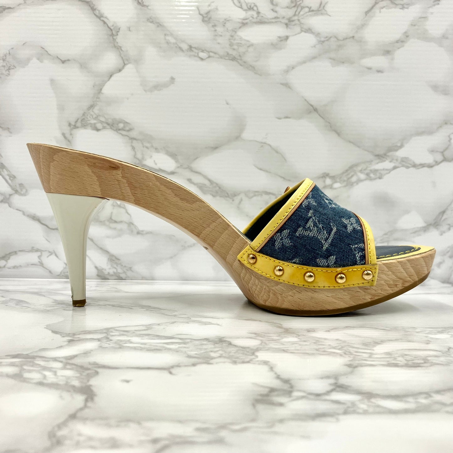 LOUIS VUITTON Denim Sandals 37